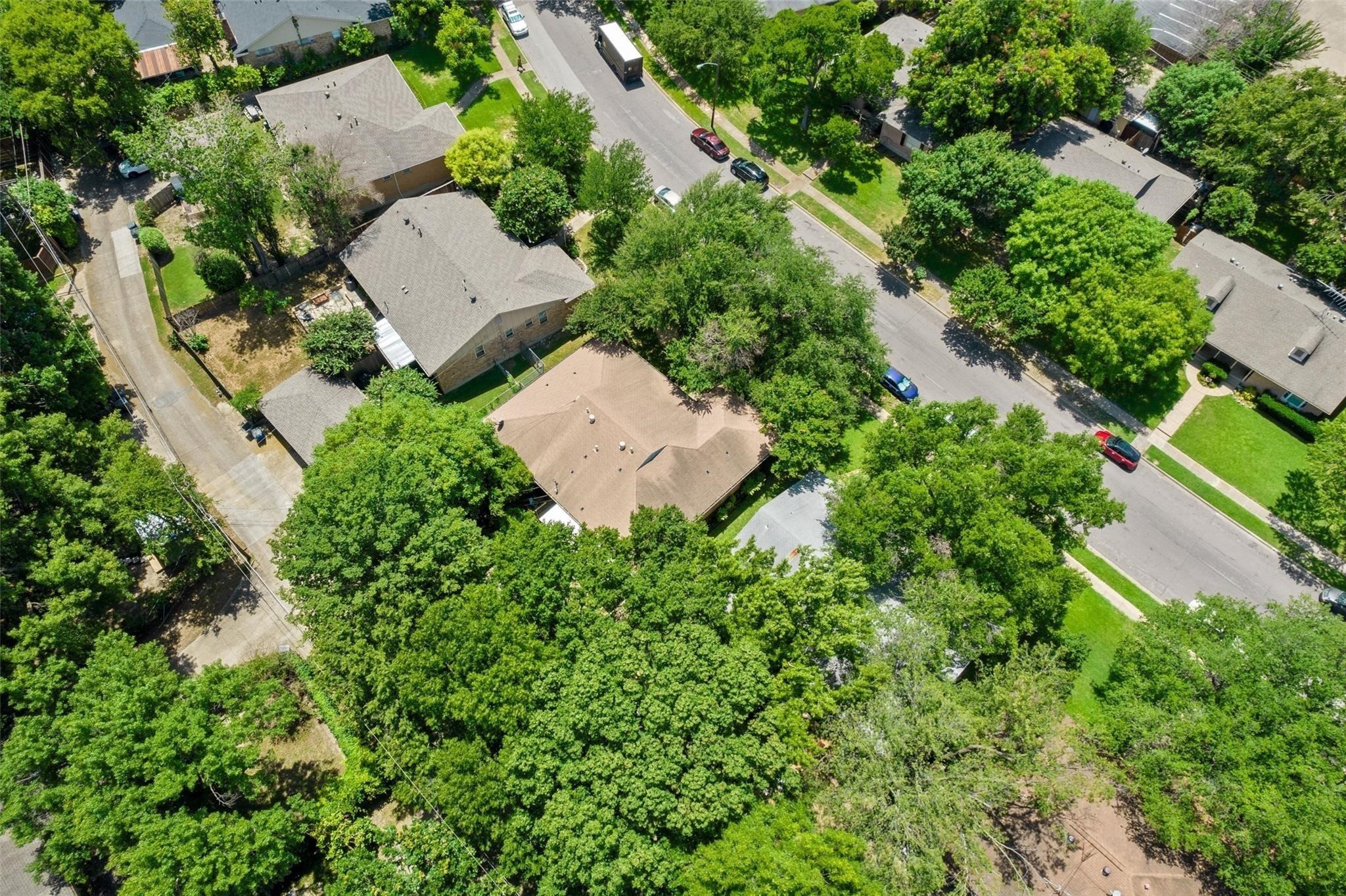 7022 Kingsbury Drive Dallas TX 75231