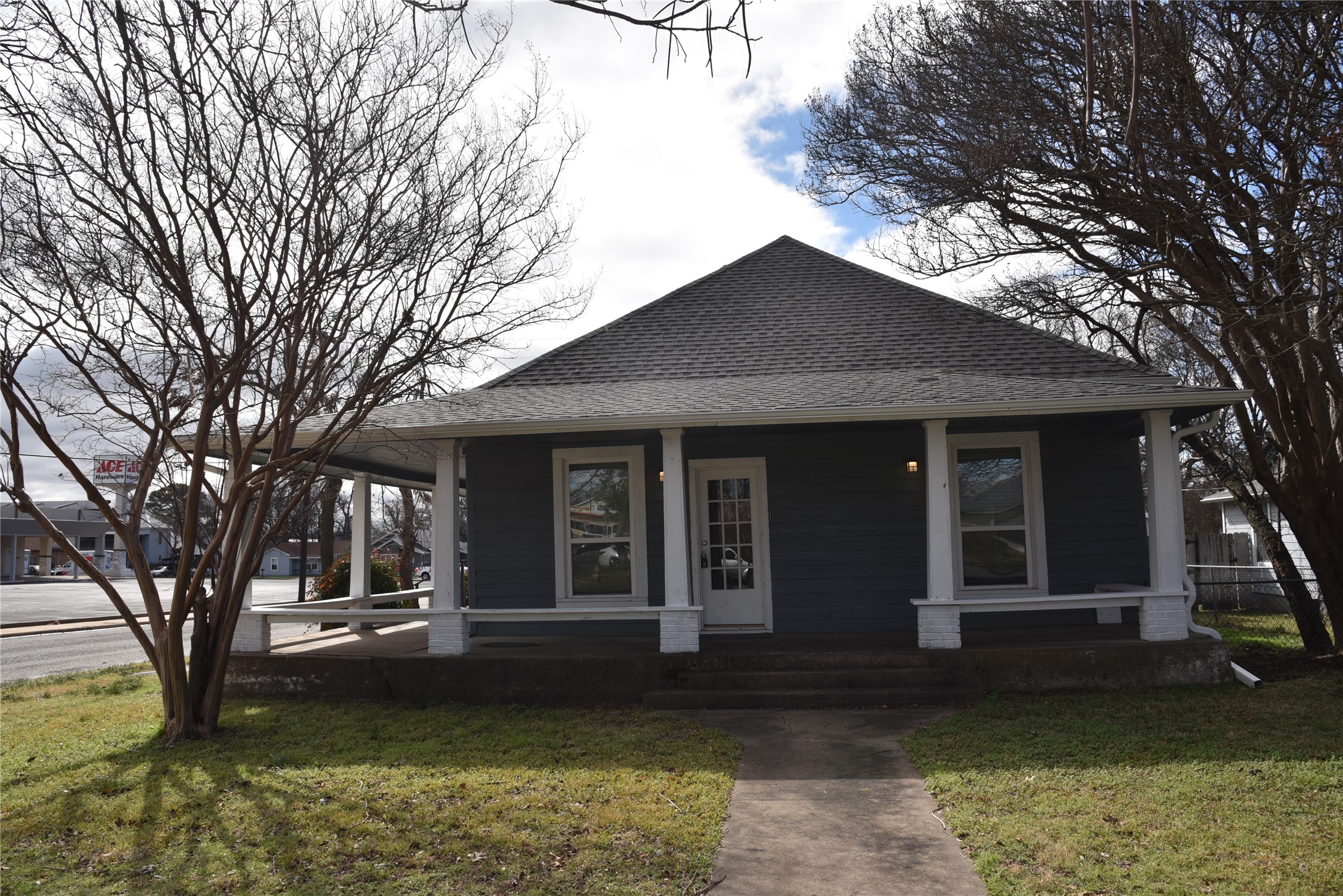 900 W Chestnut Street Denison TX 75020