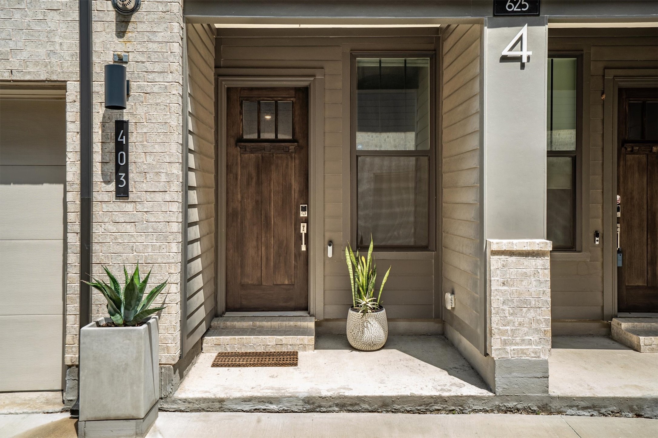 625 N Tyler Street Dallas TX 75208
