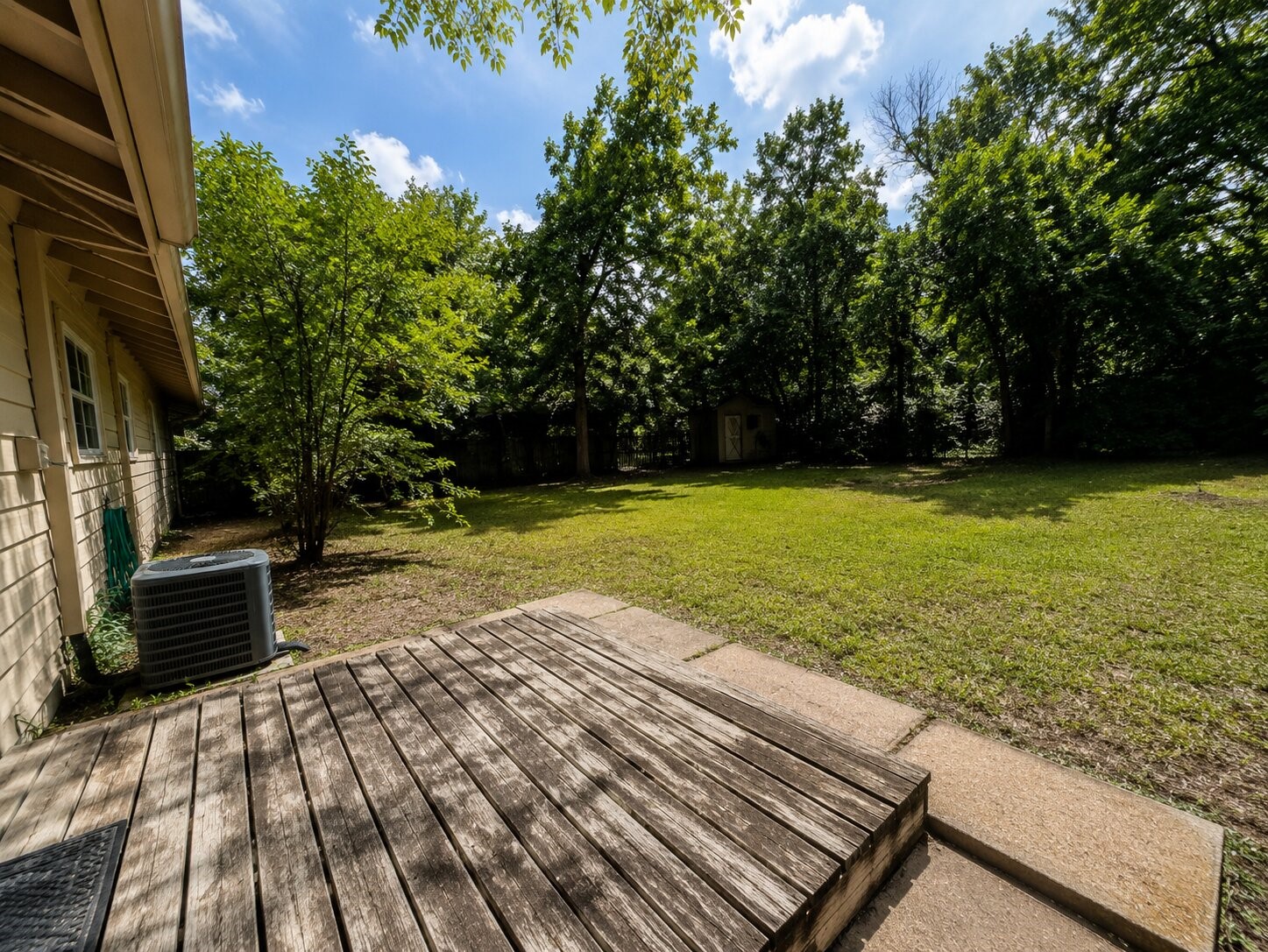 2708 Hunter Street Fort Worth TX 76112