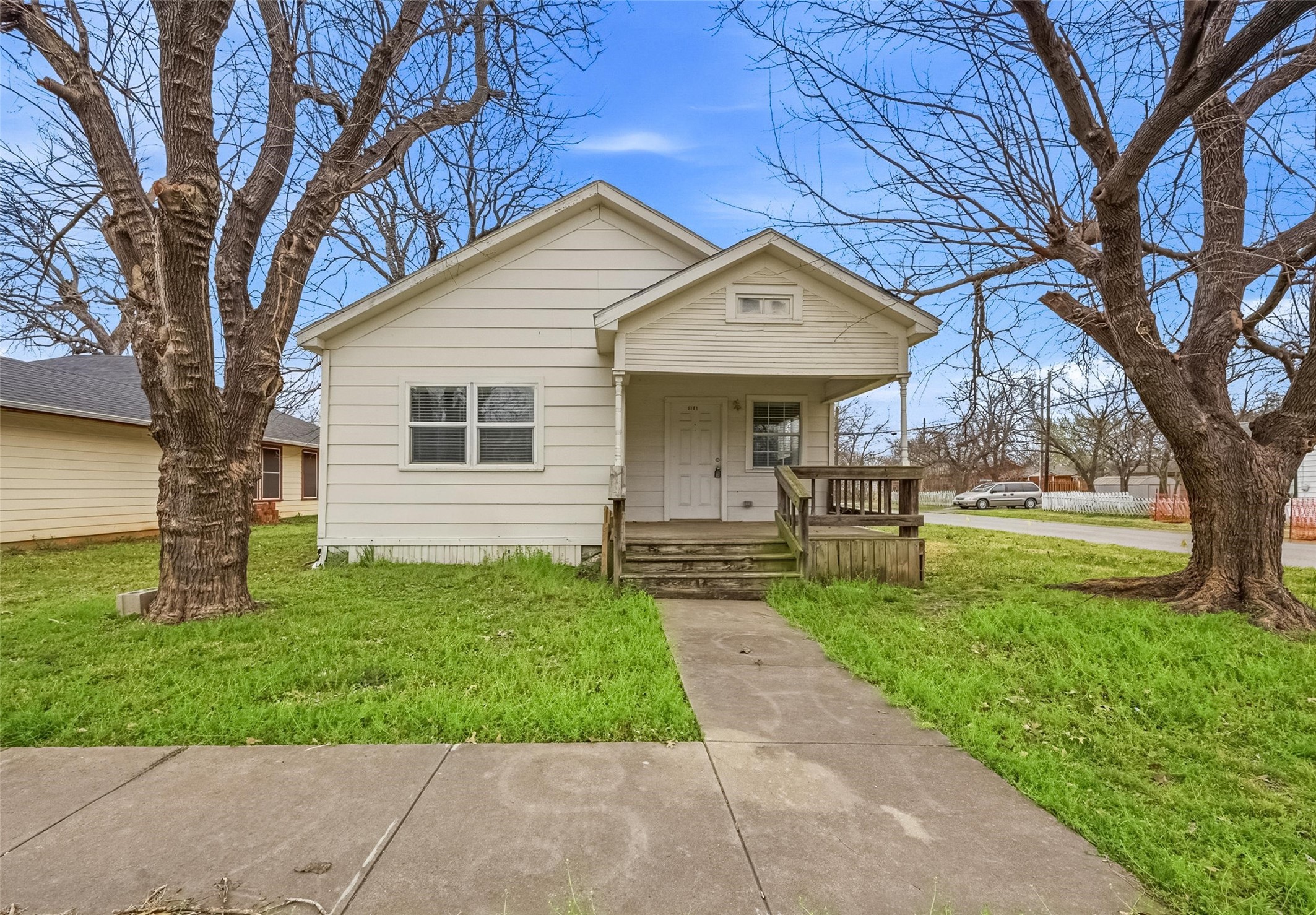 1101 N Harrison Avenue Sherman TX 75090