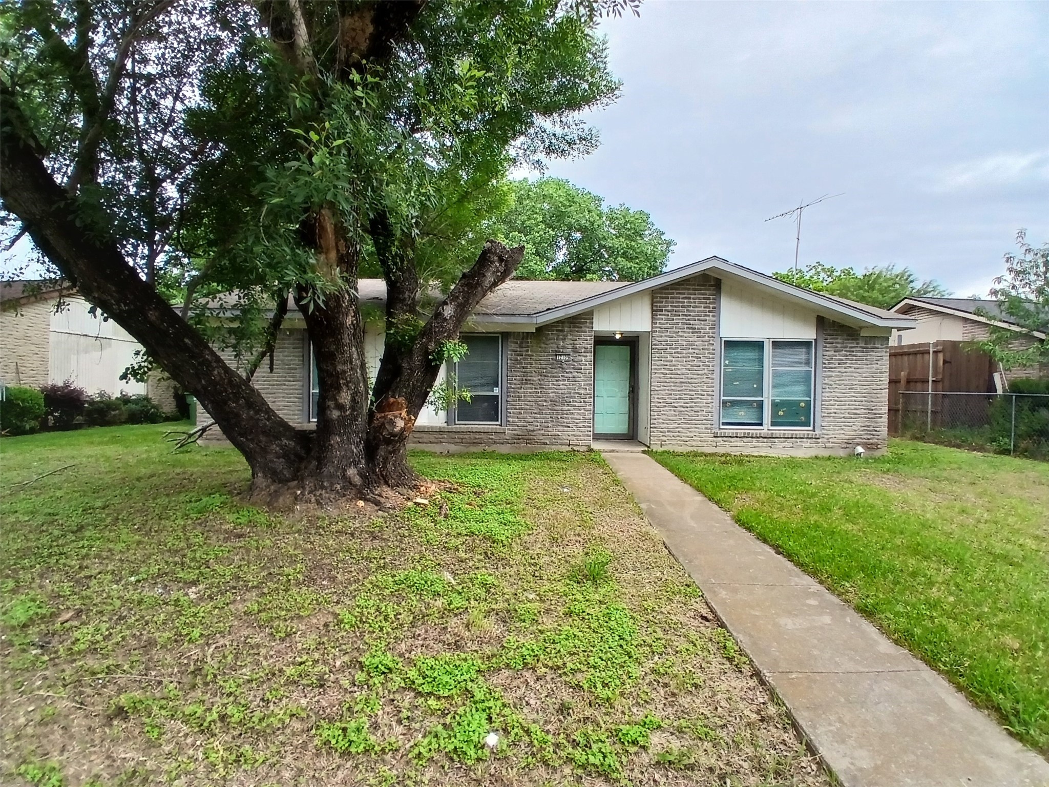 12109 Bishop Drive Balch Springs TX 75180