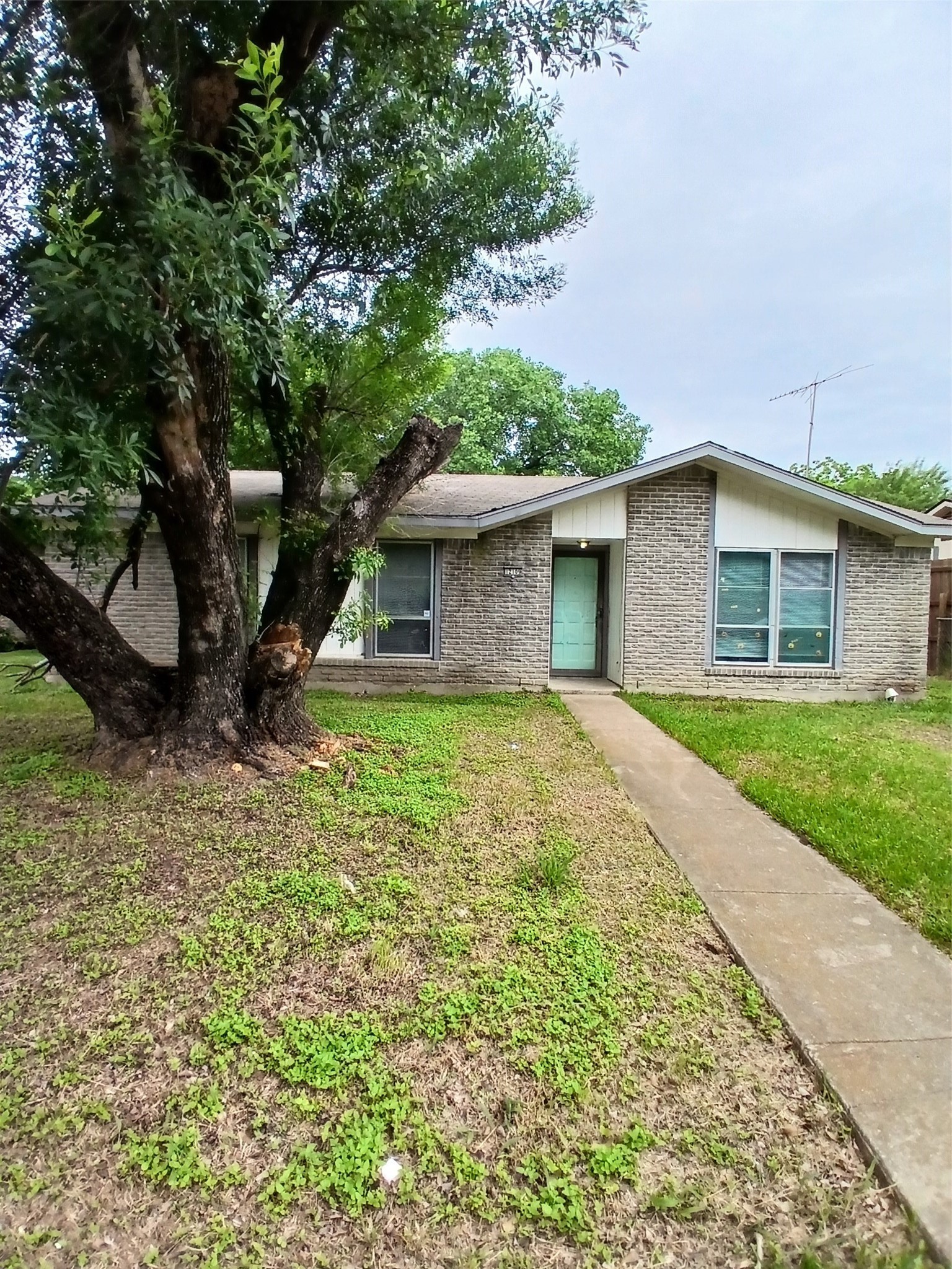12109 Bishop Drive Balch Springs TX 75180