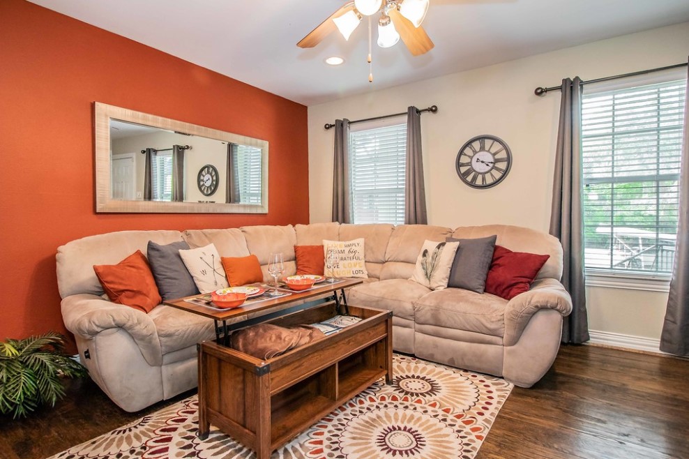2824 Minert Street Dallas TX 75219