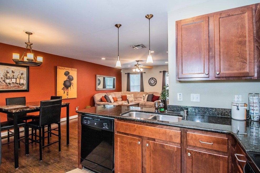 2824 Minert Street Dallas TX 75219