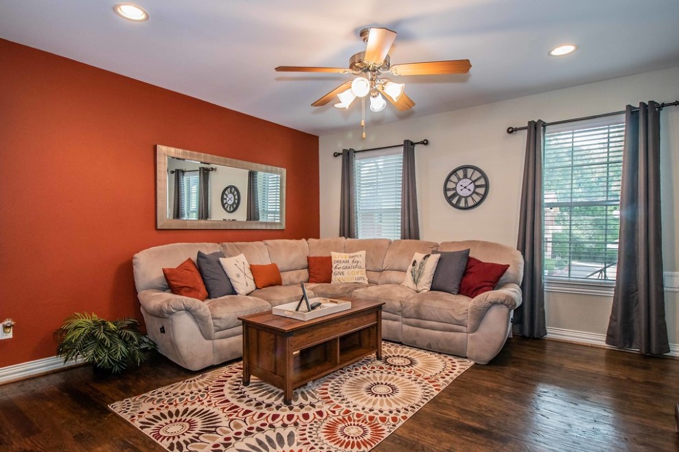 2824 Minert Street Dallas TX 75219