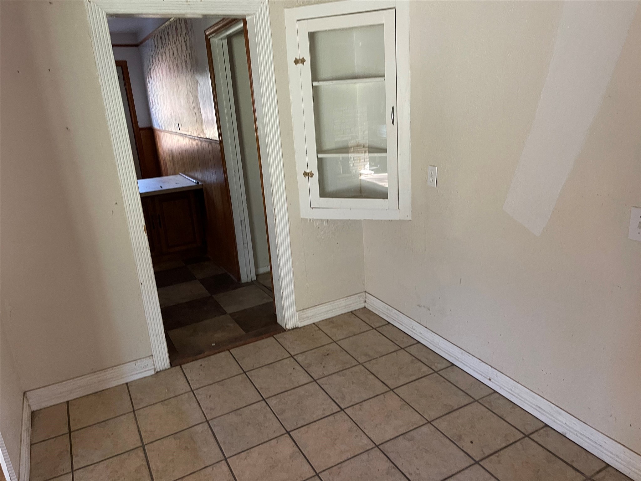 2420 Oakwood Terrace Haltom City TX 76117
