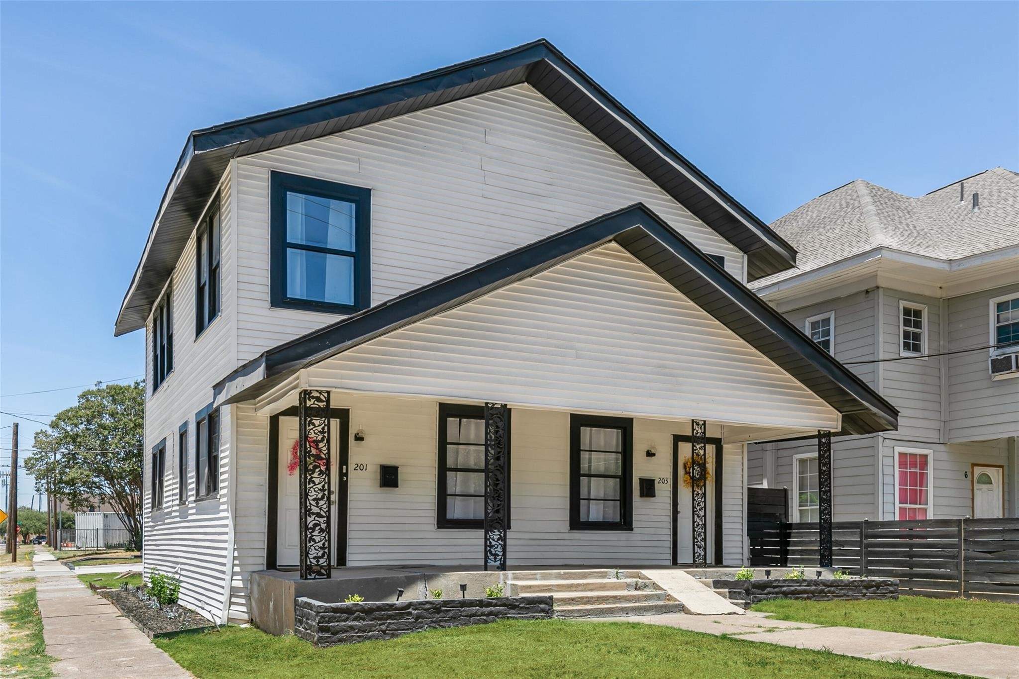 201 E 12th Street Dallas TX 75203