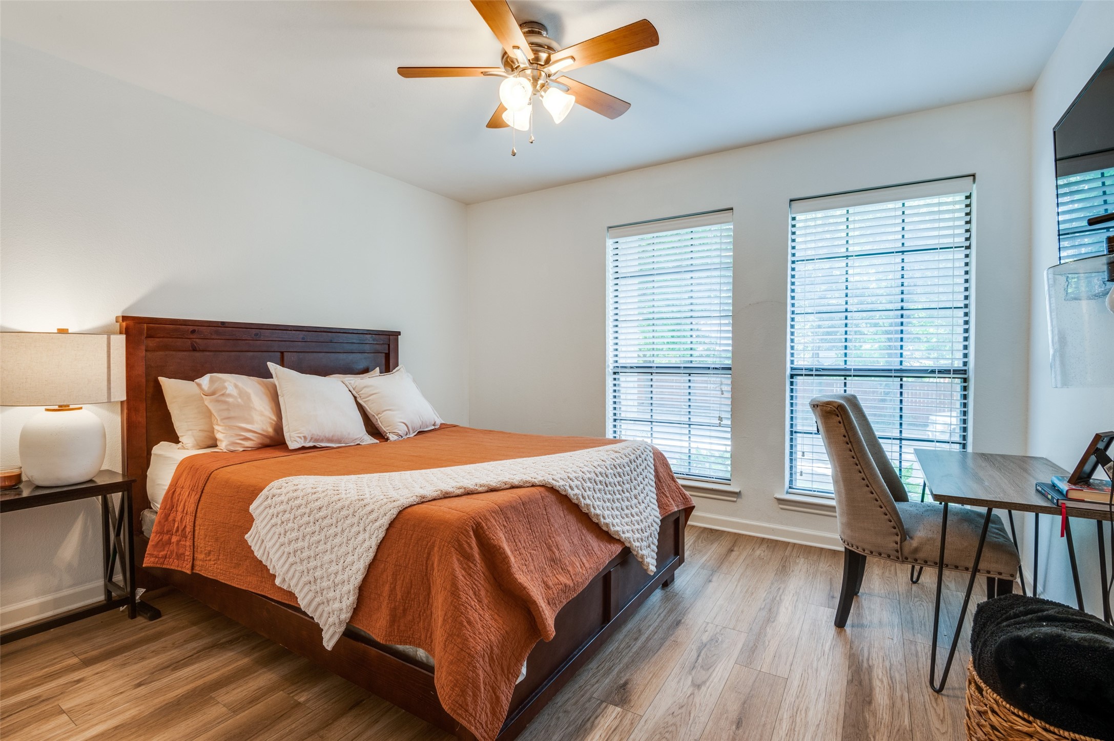 406 Whispering Hills Drive Duncanville TX 75137