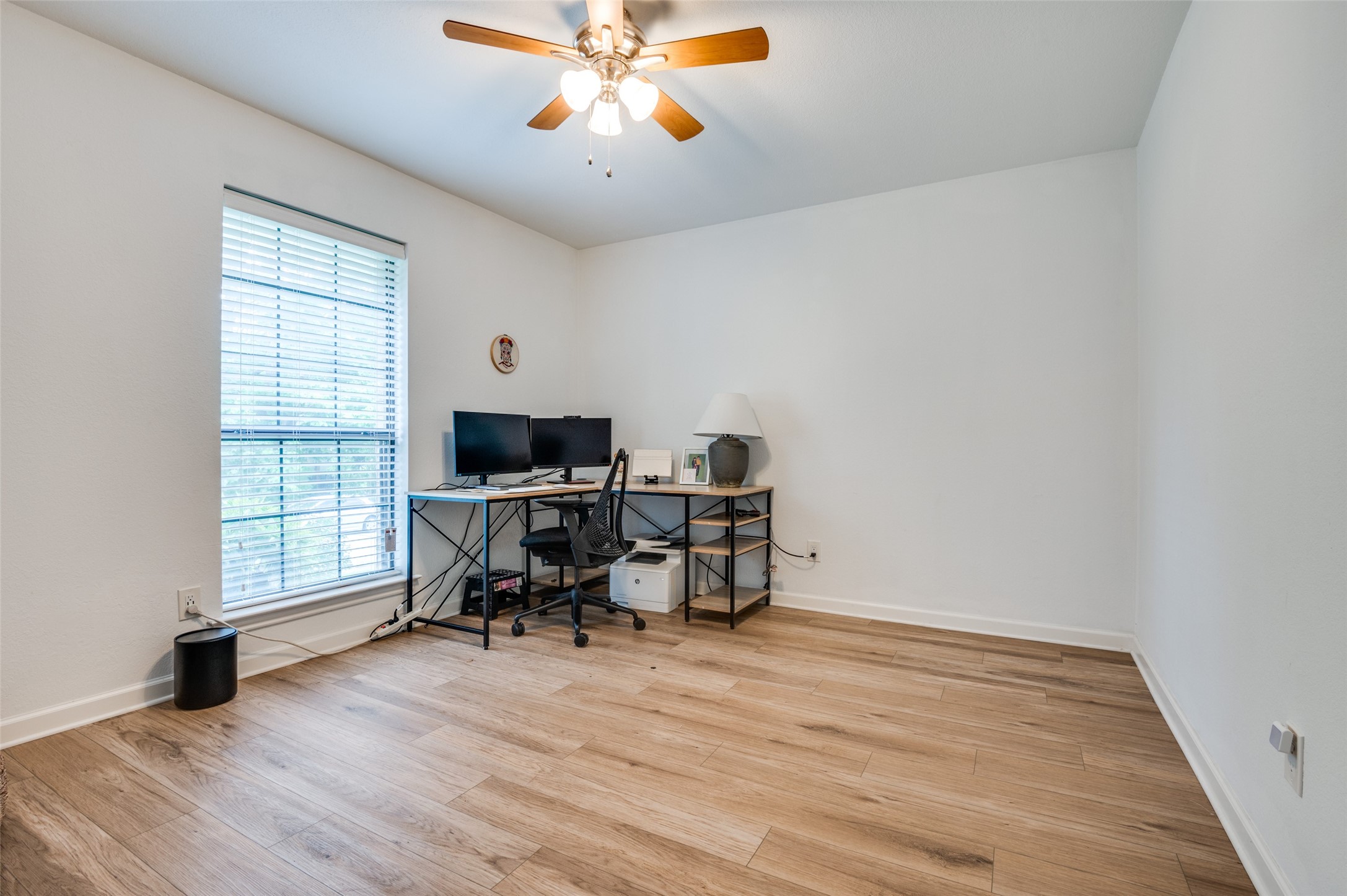 406 Whispering Hills Drive Duncanville TX 75137