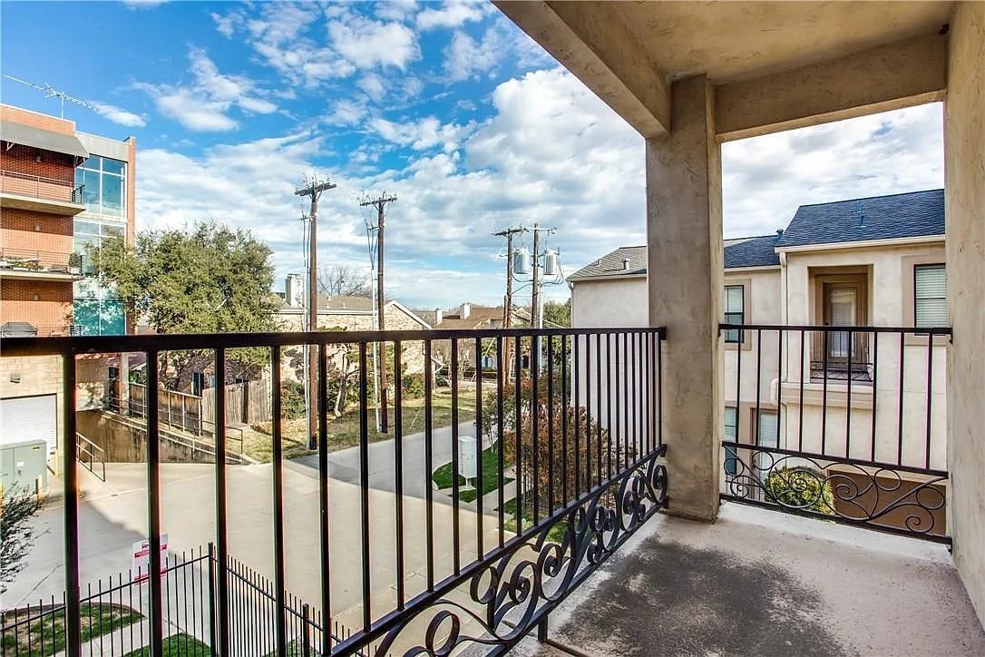 3012 Carmel Street Dallas TX 75204