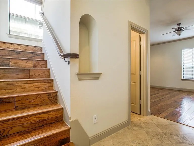 3012 Carmel Street Dallas TX 75204