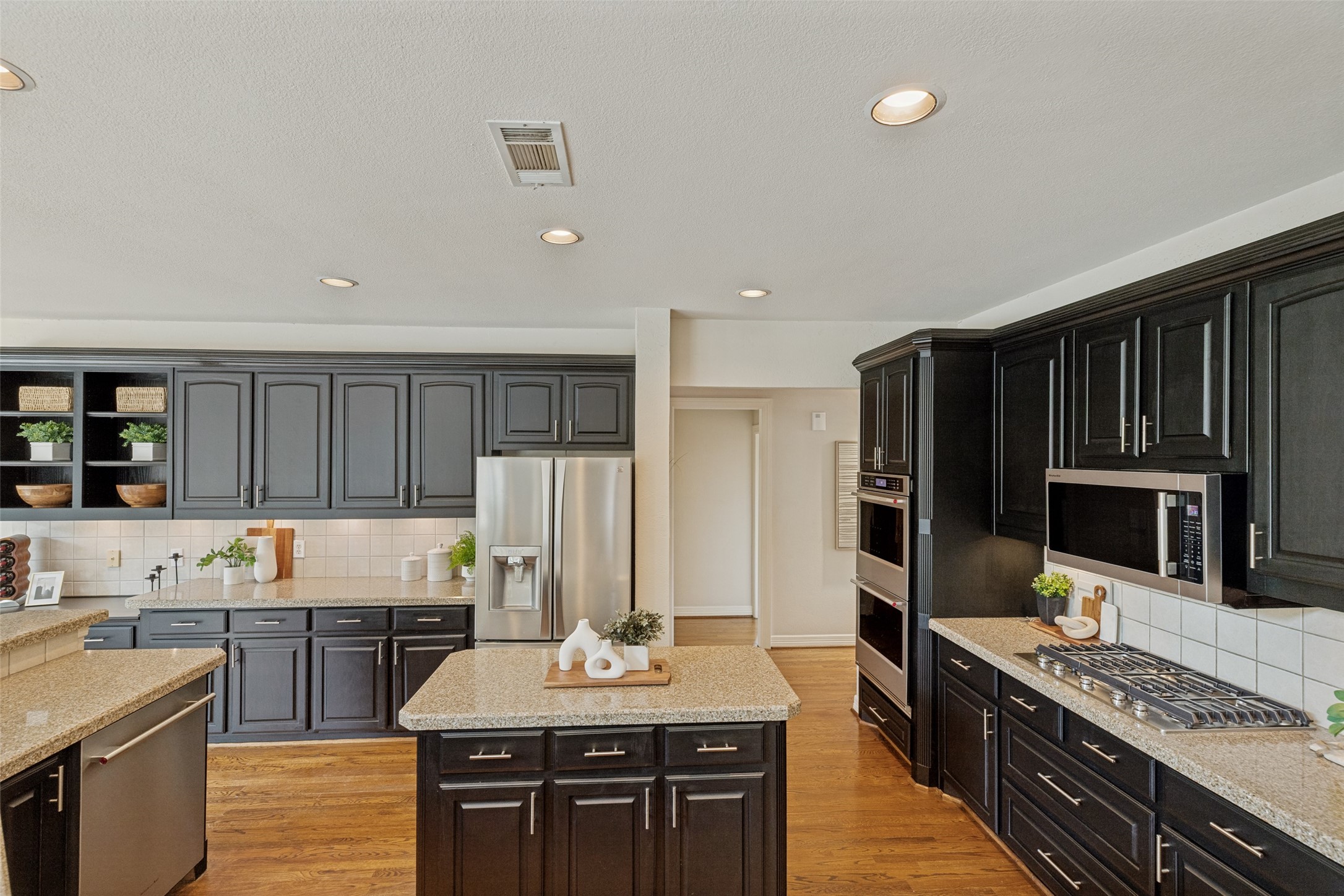 804 Waterbury Court Mckinney TX 75072