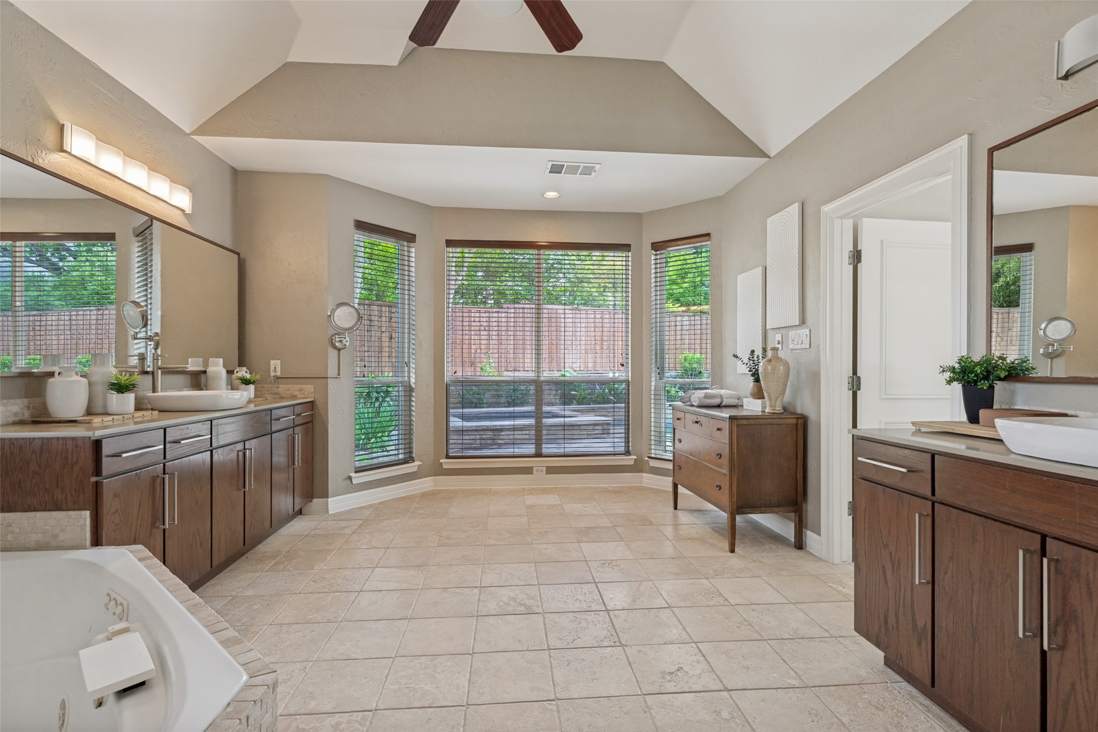 804 Waterbury Court Mckinney TX 75072