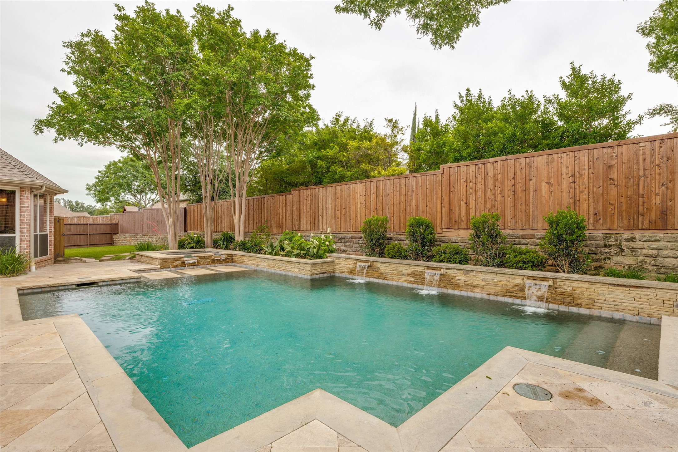 804 Waterbury Court Mckinney TX 75072