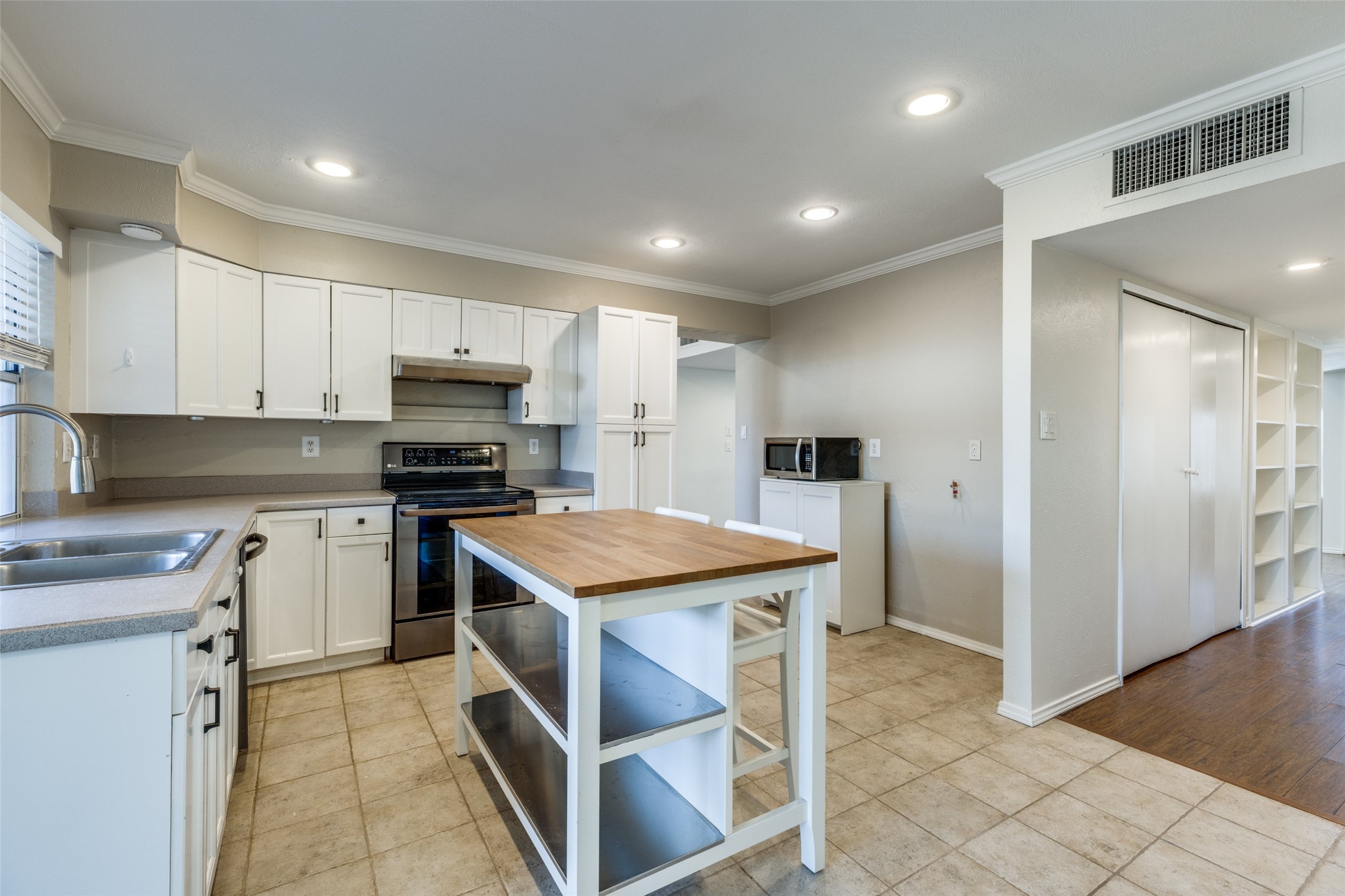 1507 Auburn Drive Richardson TX 75081