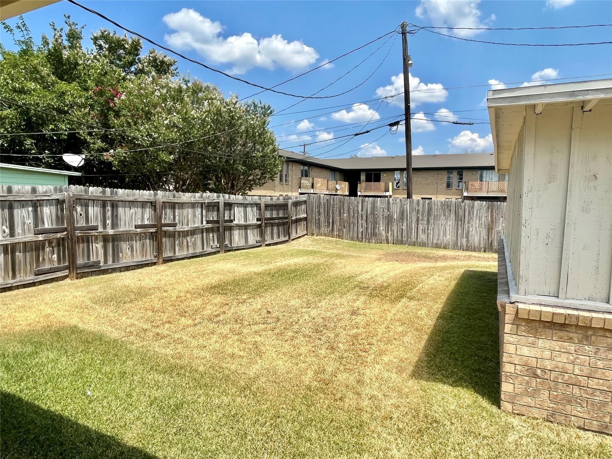 1917 Yarborough Drive Sherman TX 75092