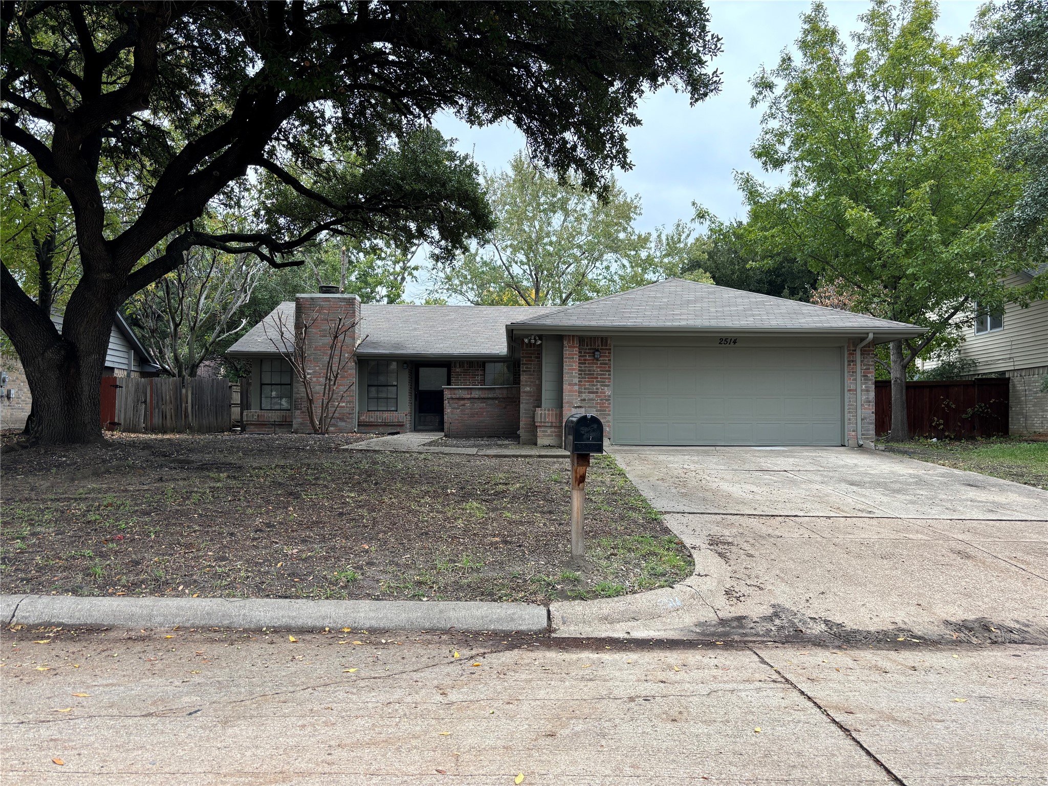 2514 Livingston Lane Grand Prairie TX 75052