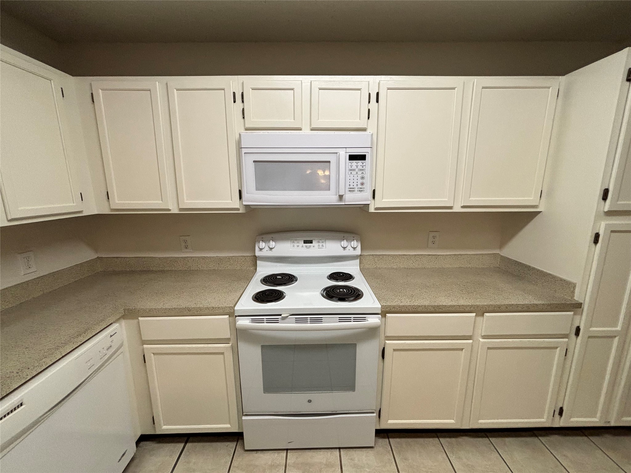2514 Livingston Lane Grand Prairie TX 75052