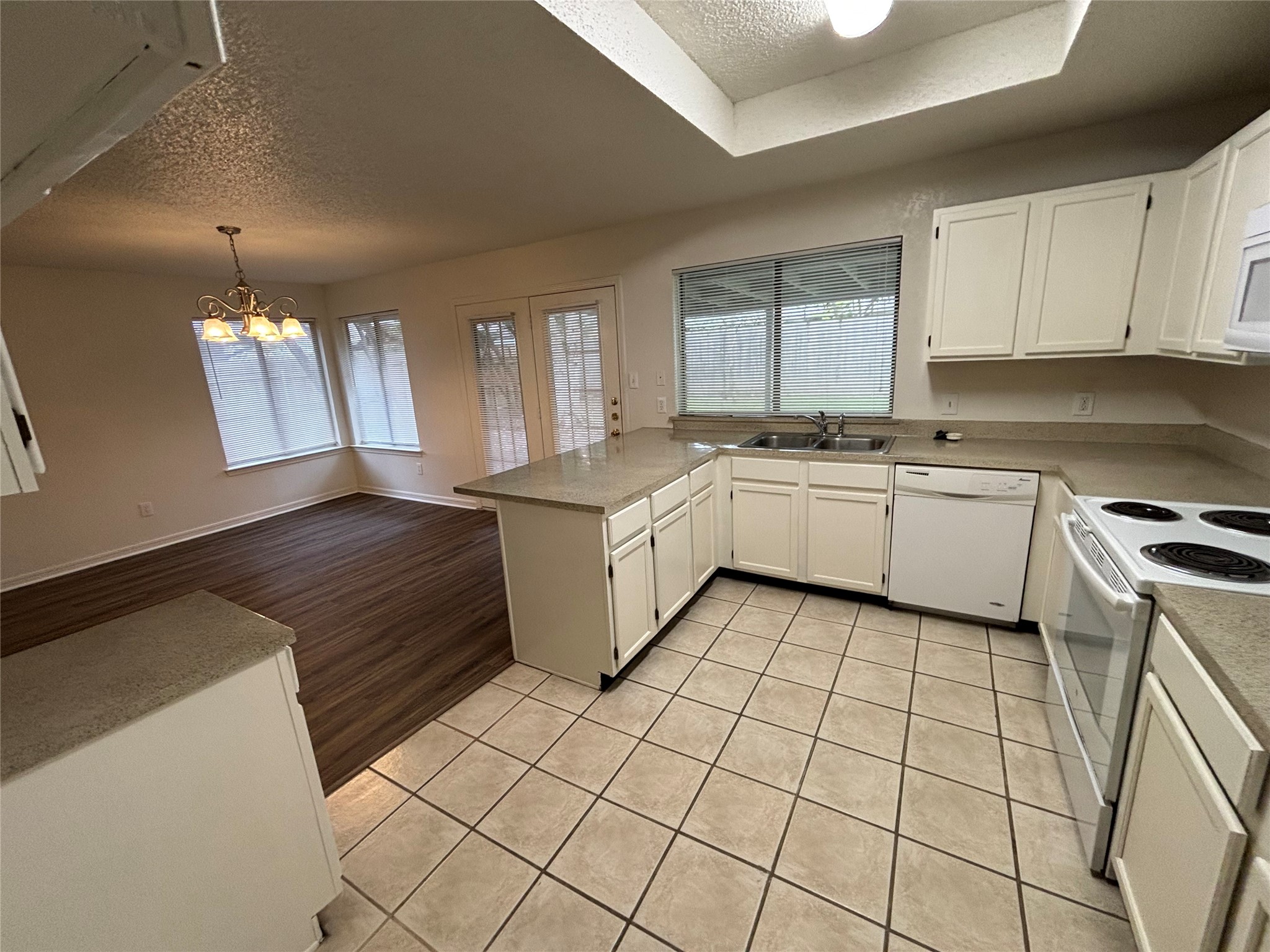 2514 Livingston Lane Grand Prairie TX 75052
