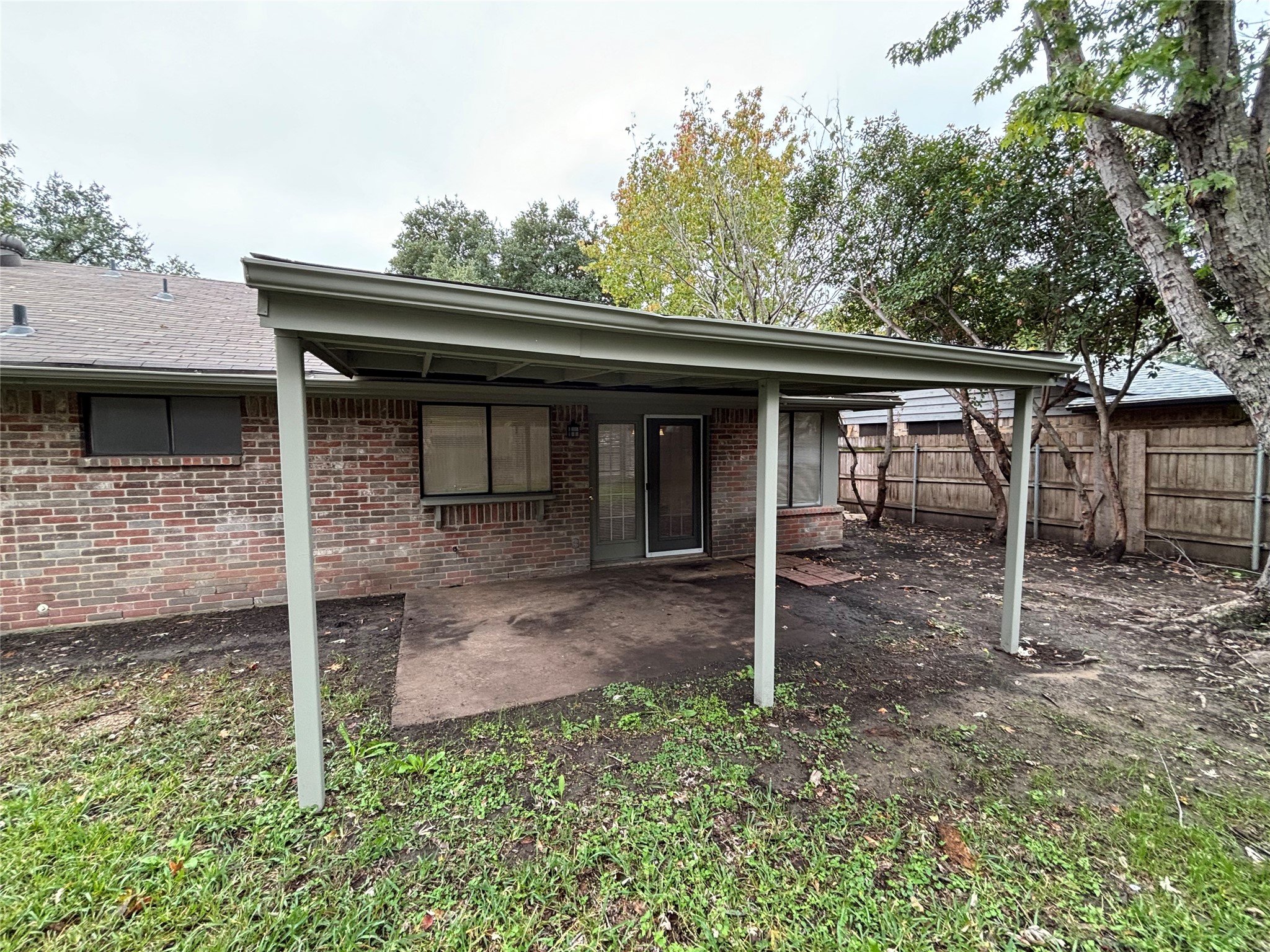 2514 Livingston Lane Grand Prairie TX 75052