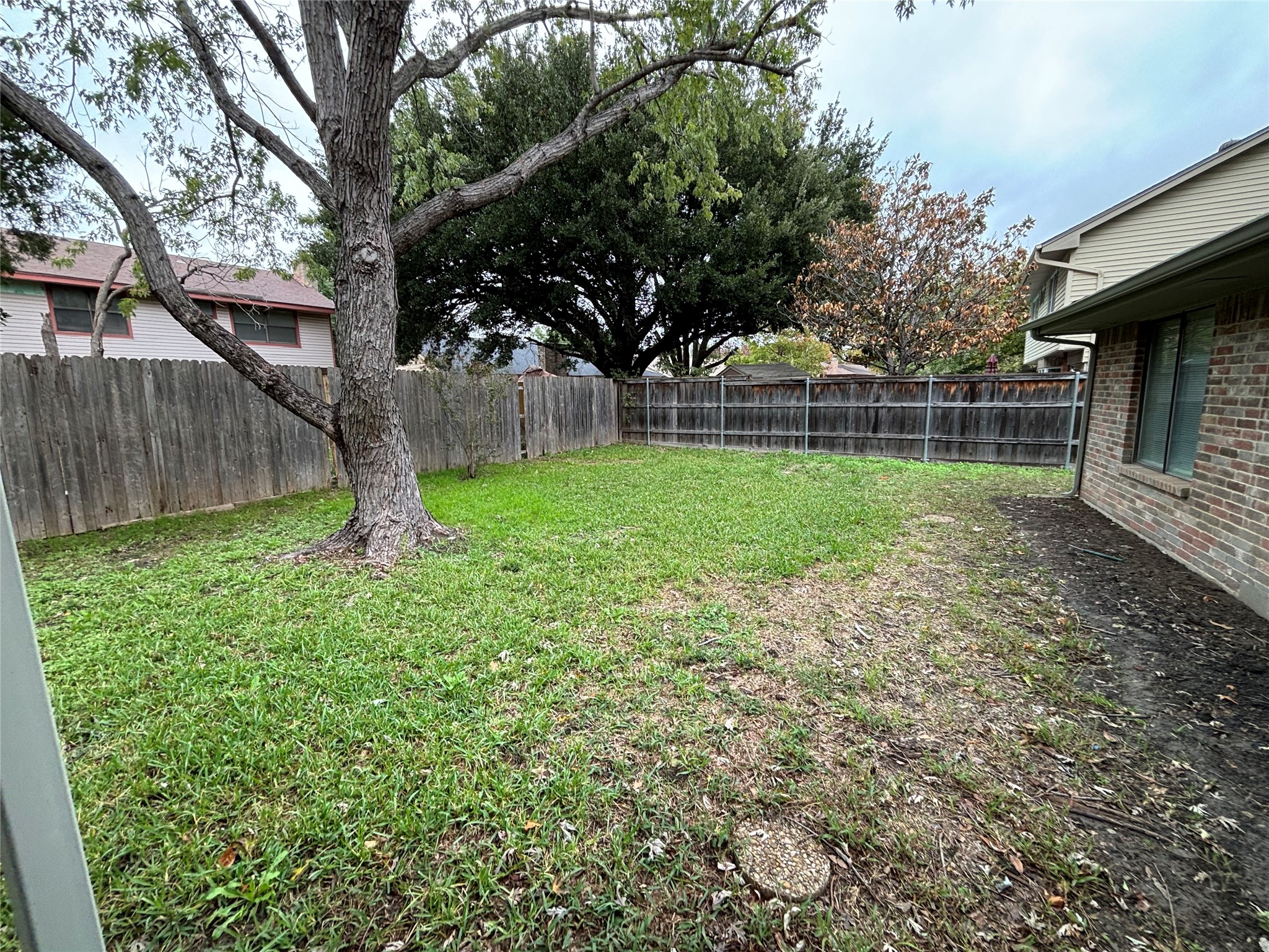 2514 Livingston Lane Grand Prairie TX 75052