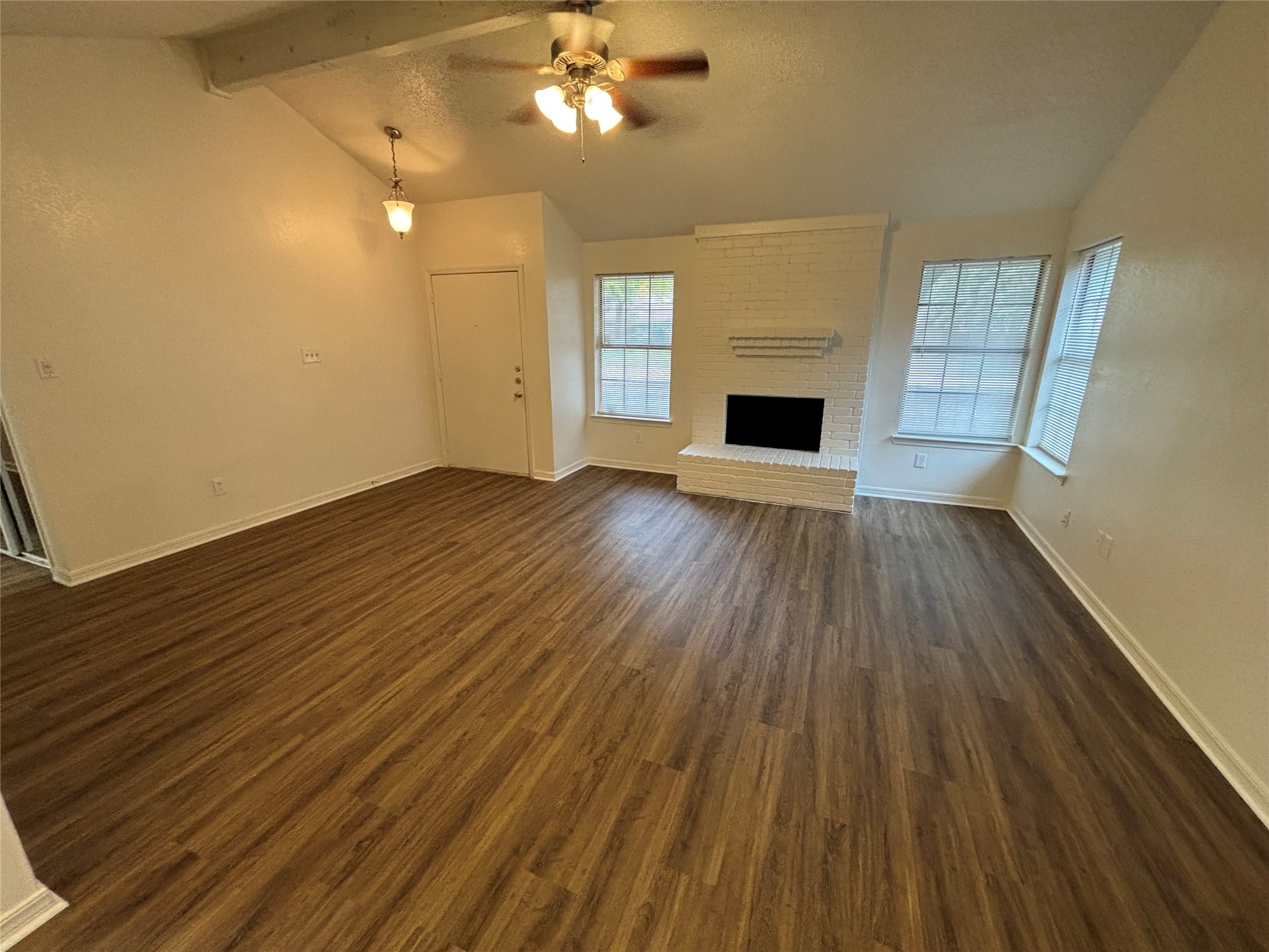 2514 Livingston Lane Grand Prairie TX 75052