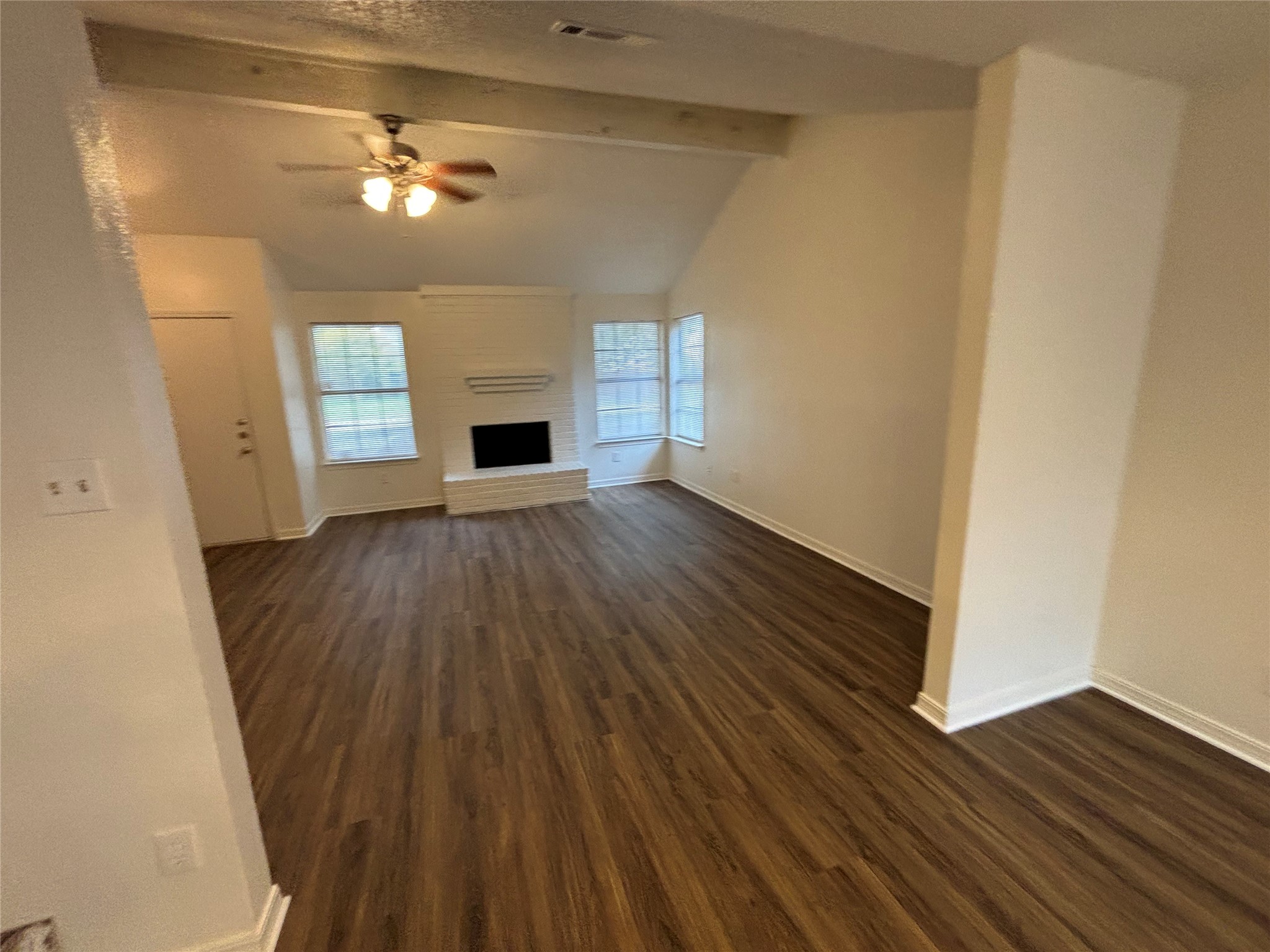 2514 Livingston Lane Grand Prairie TX 75052