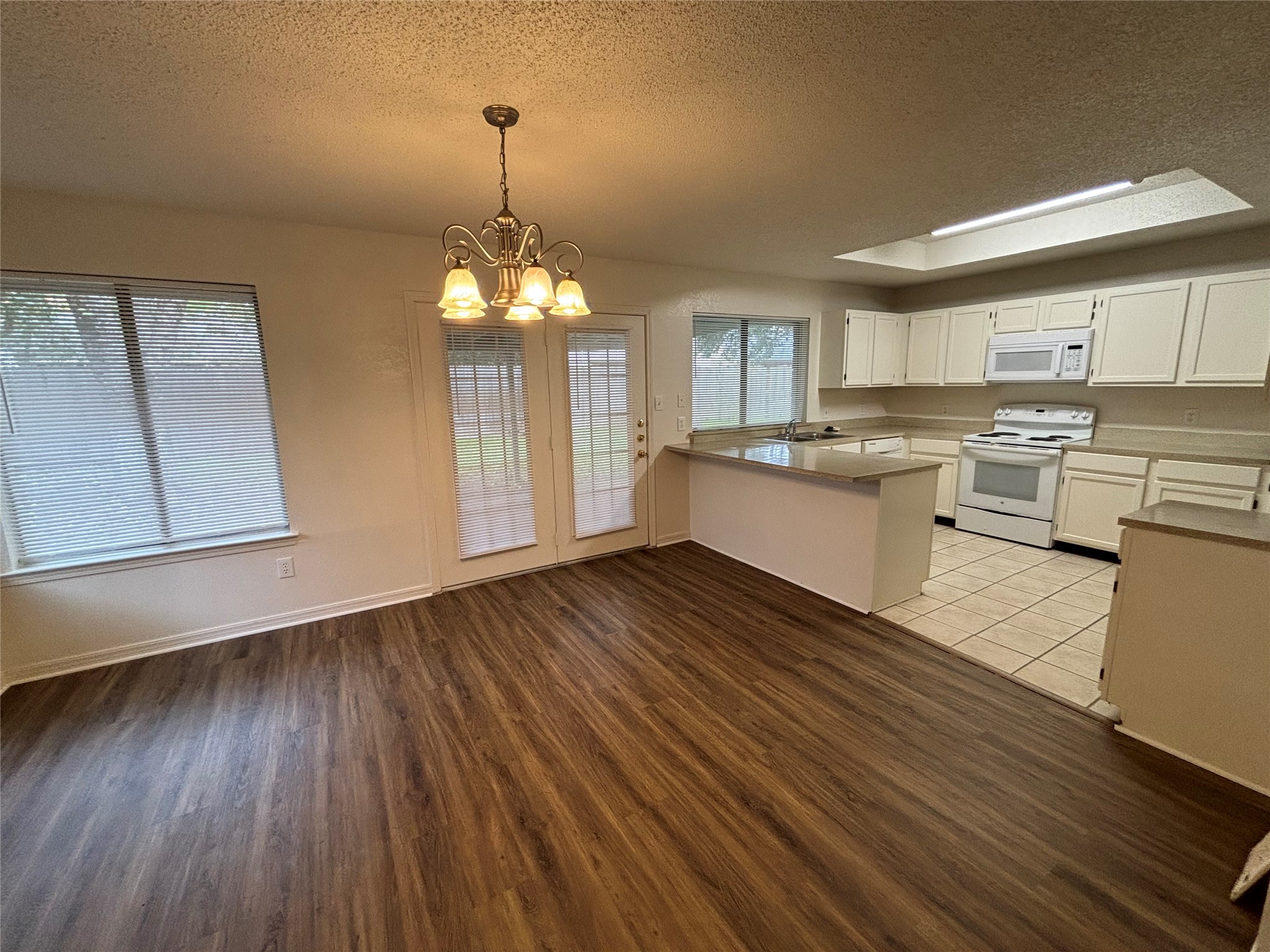 2514 Livingston Lane Grand Prairie TX 75052