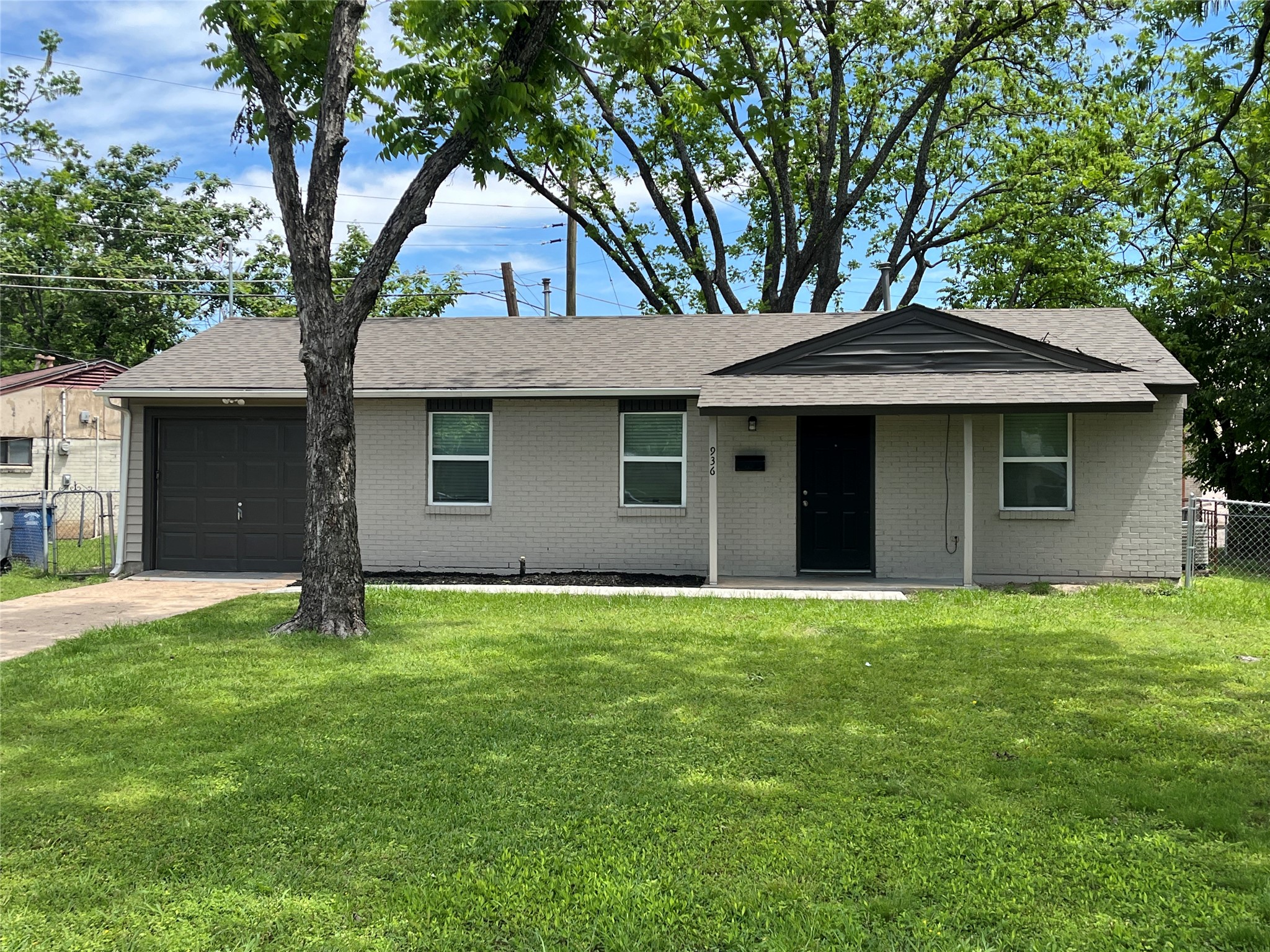 936 Pindar Avenue Dallas TX 75217