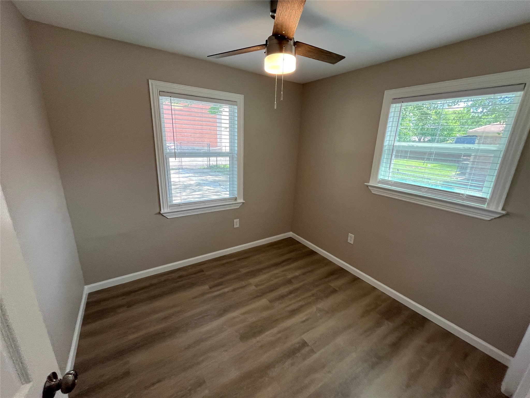 936 Pindar Avenue Dallas TX 75217