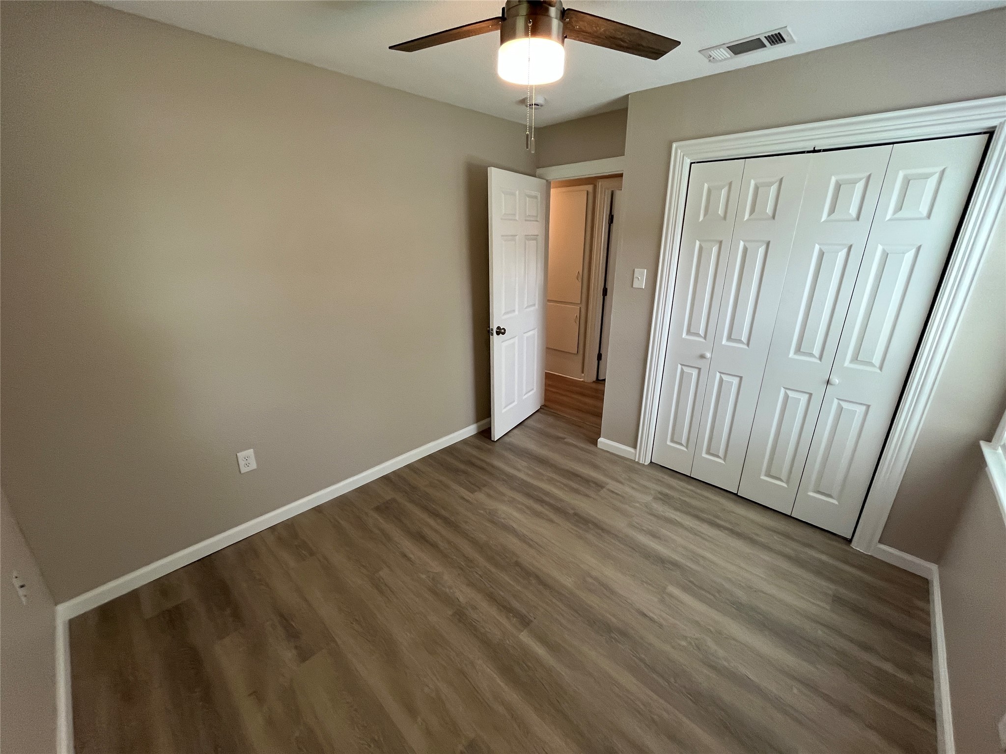 936 Pindar Avenue Dallas TX 75217