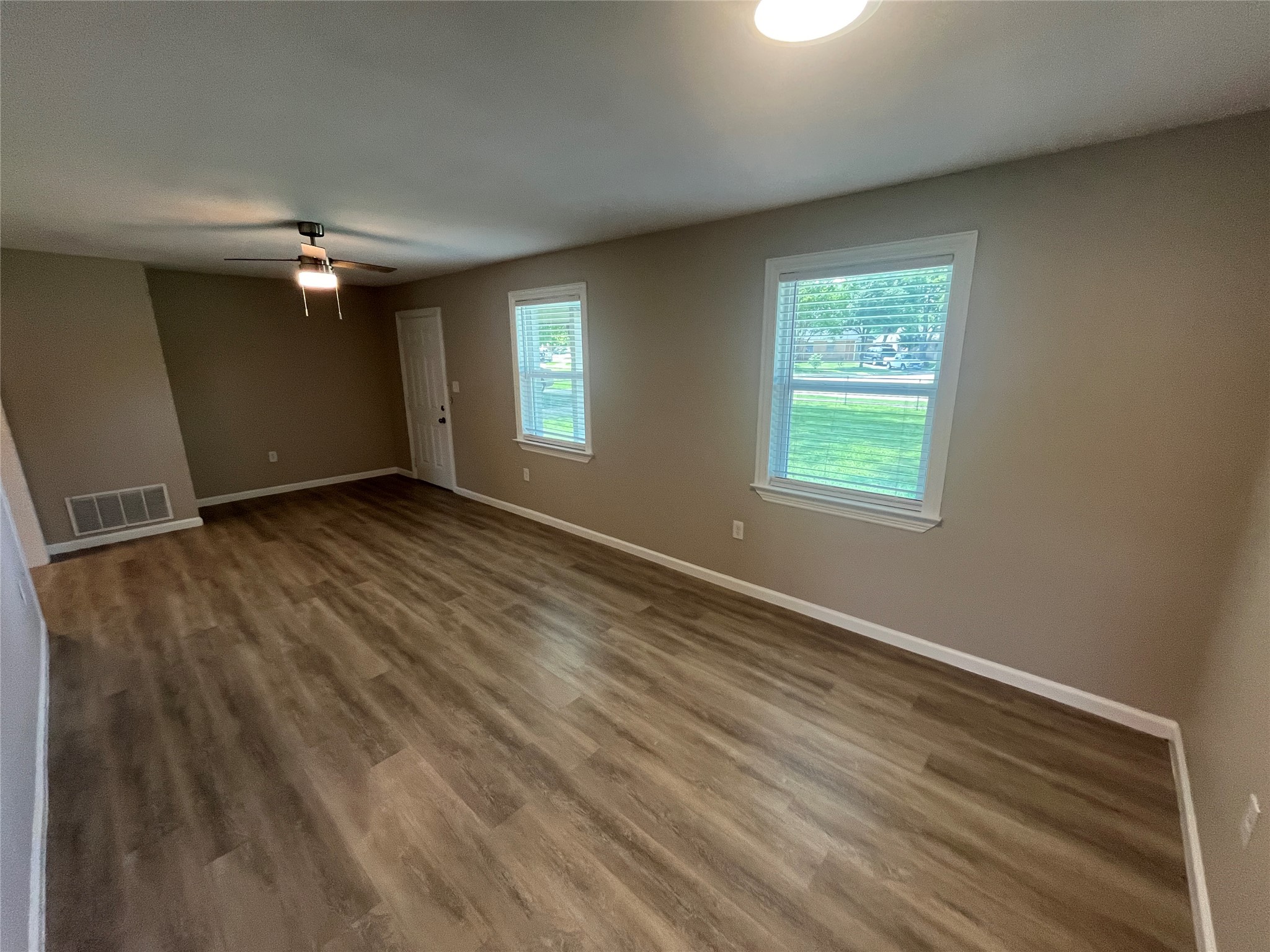 936 Pindar Avenue Dallas TX 75217