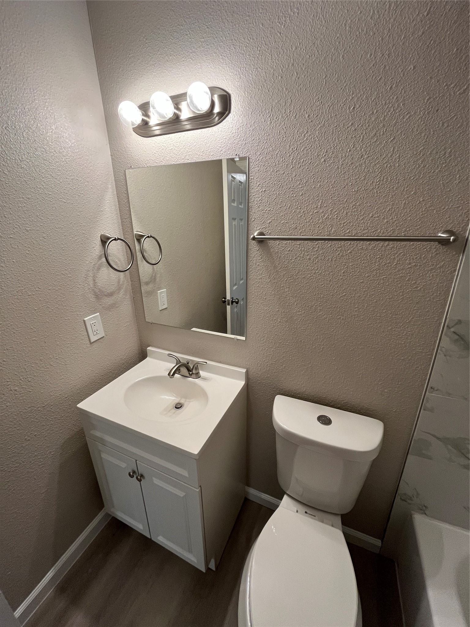 936 Pindar Avenue Dallas TX 75217