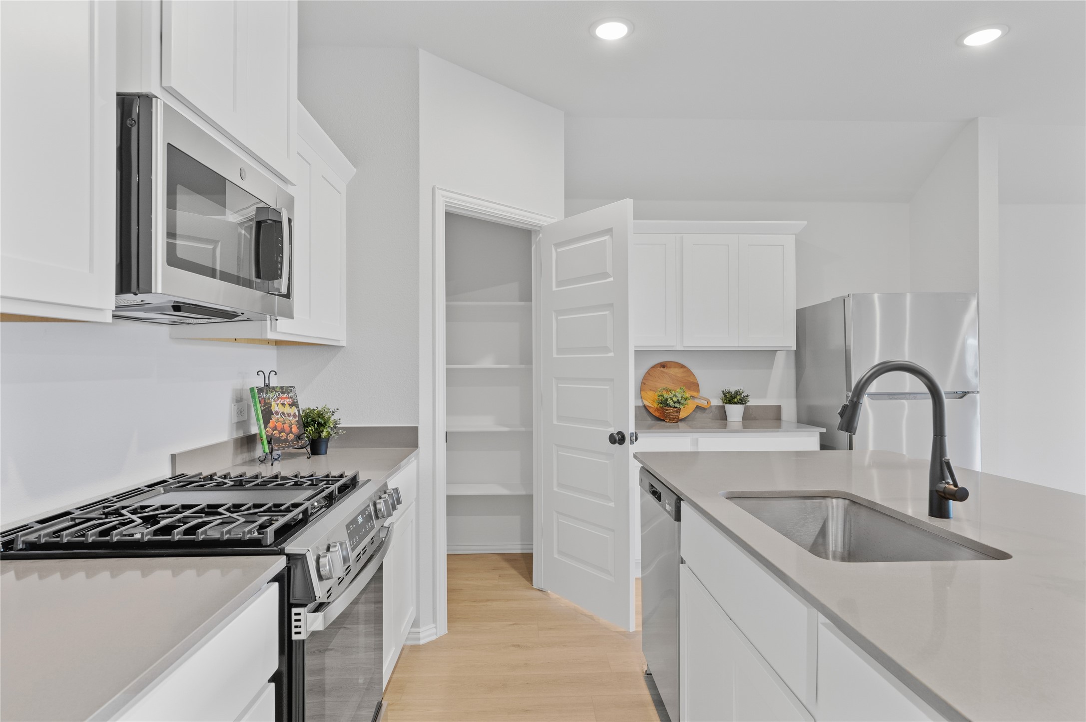 610 Ridgewood Drive Van Alstyne TX 75495