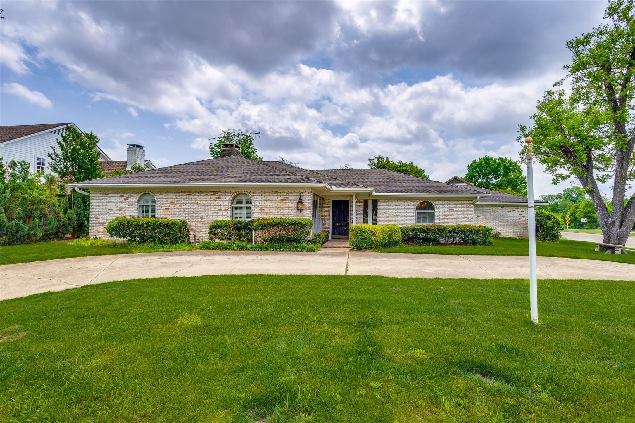 1137 Mill Springs Richardson TX 75080