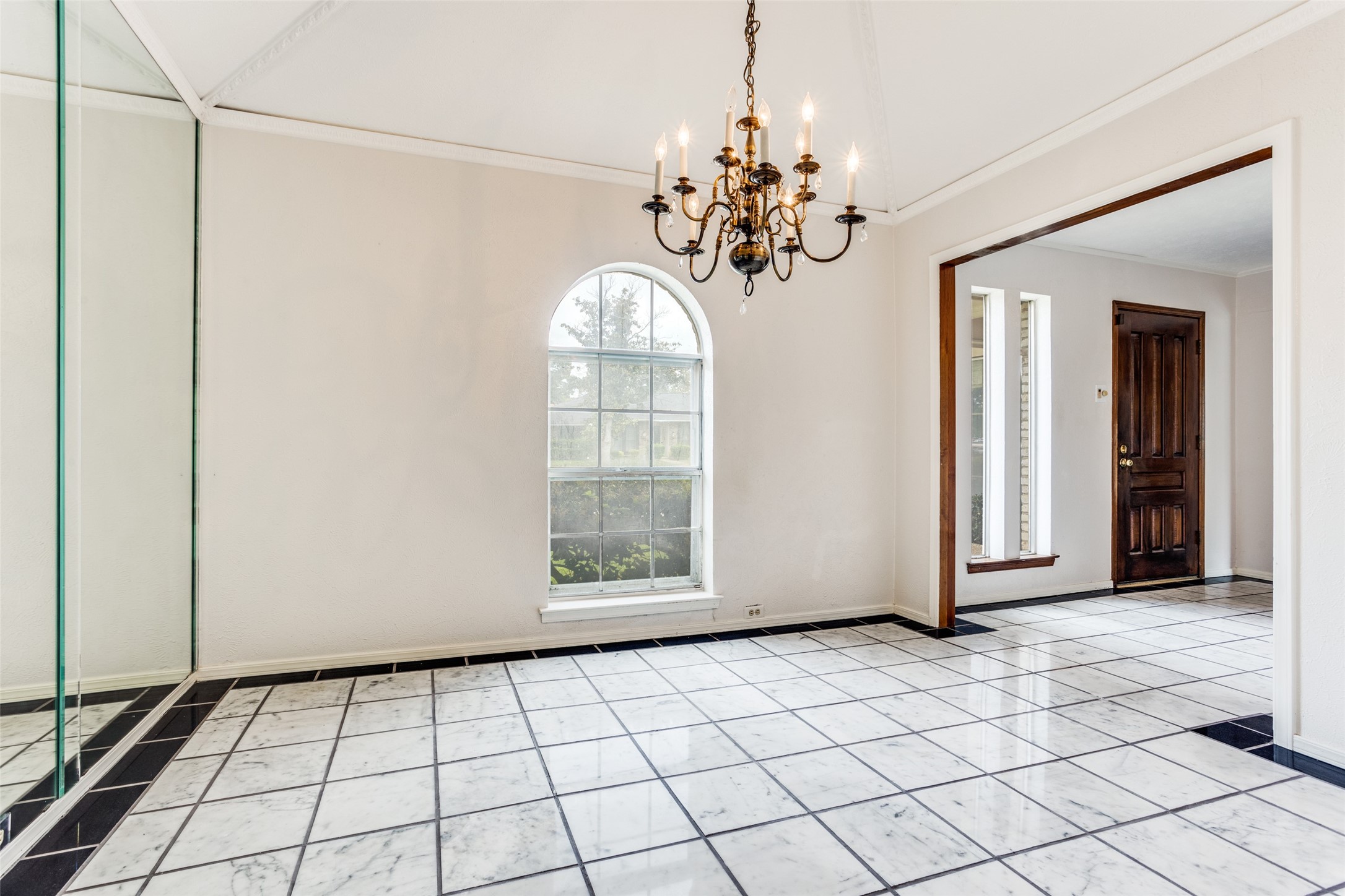 1137 Mill Springs Richardson TX 75080