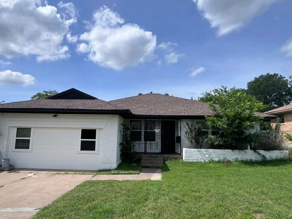 1209 Grinnell Street Dallas TX 75216