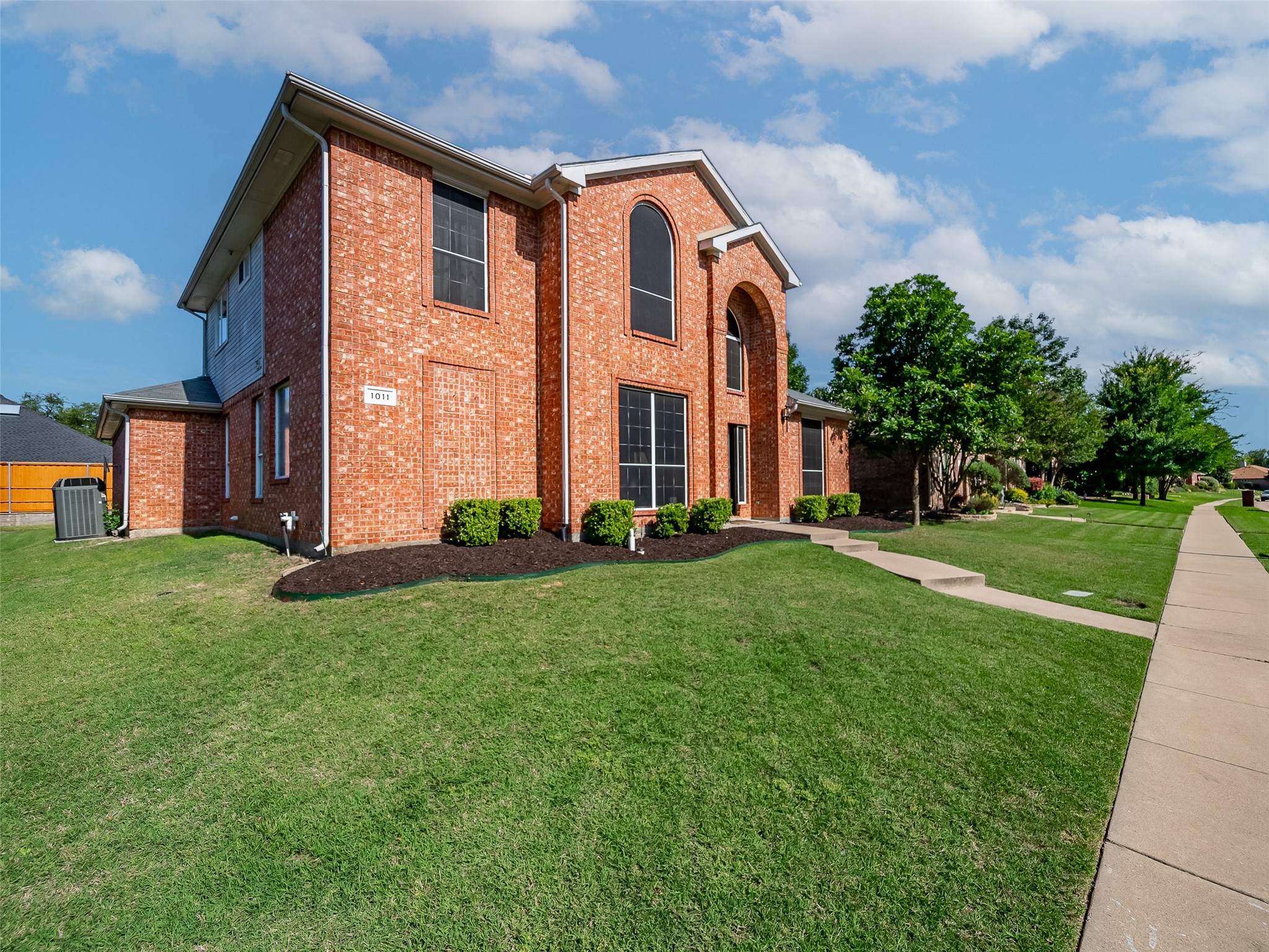 1011 Aylesbury Drive Allen TX 75002