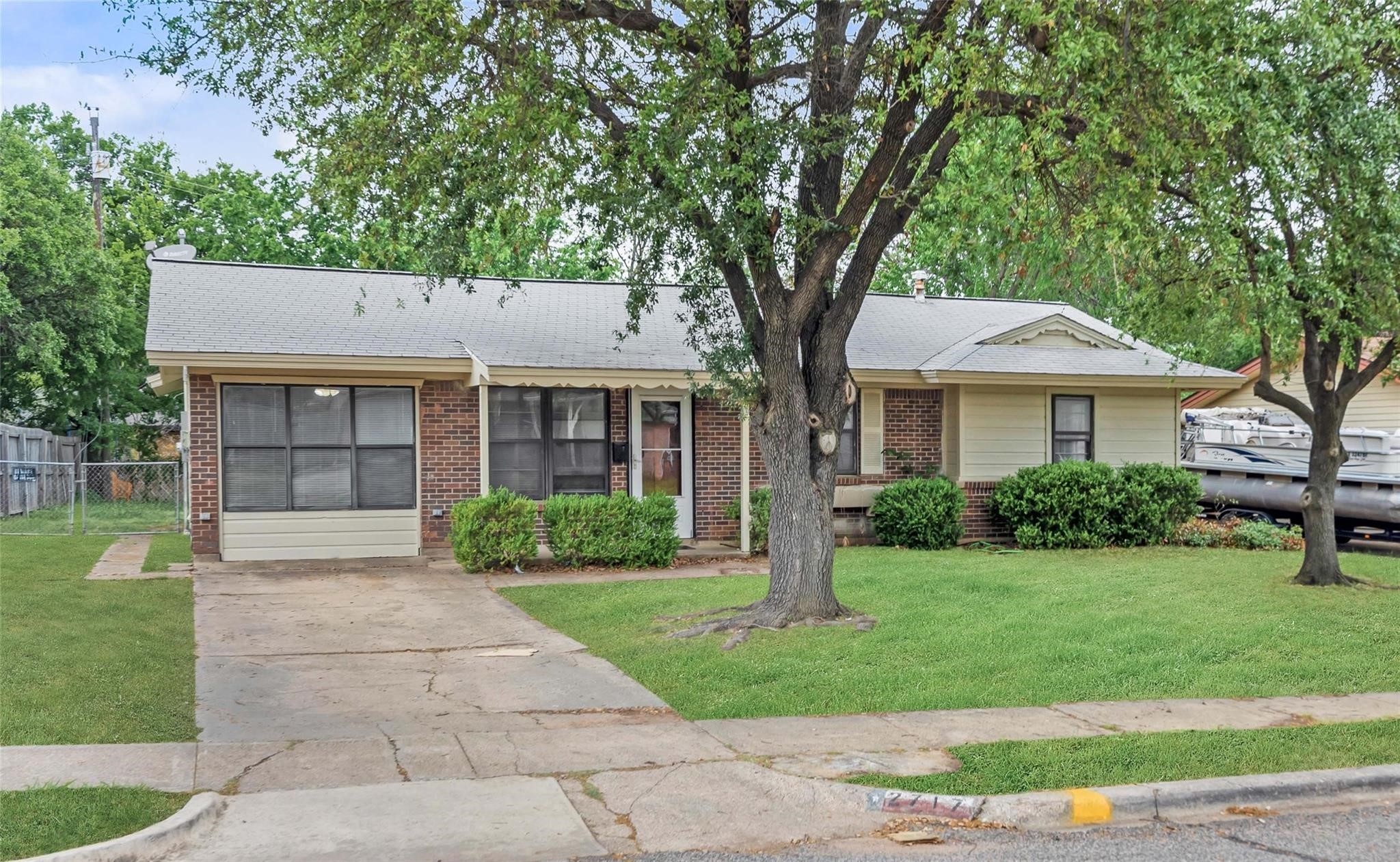 2717 Wesleyan Drive Irving TX 75062