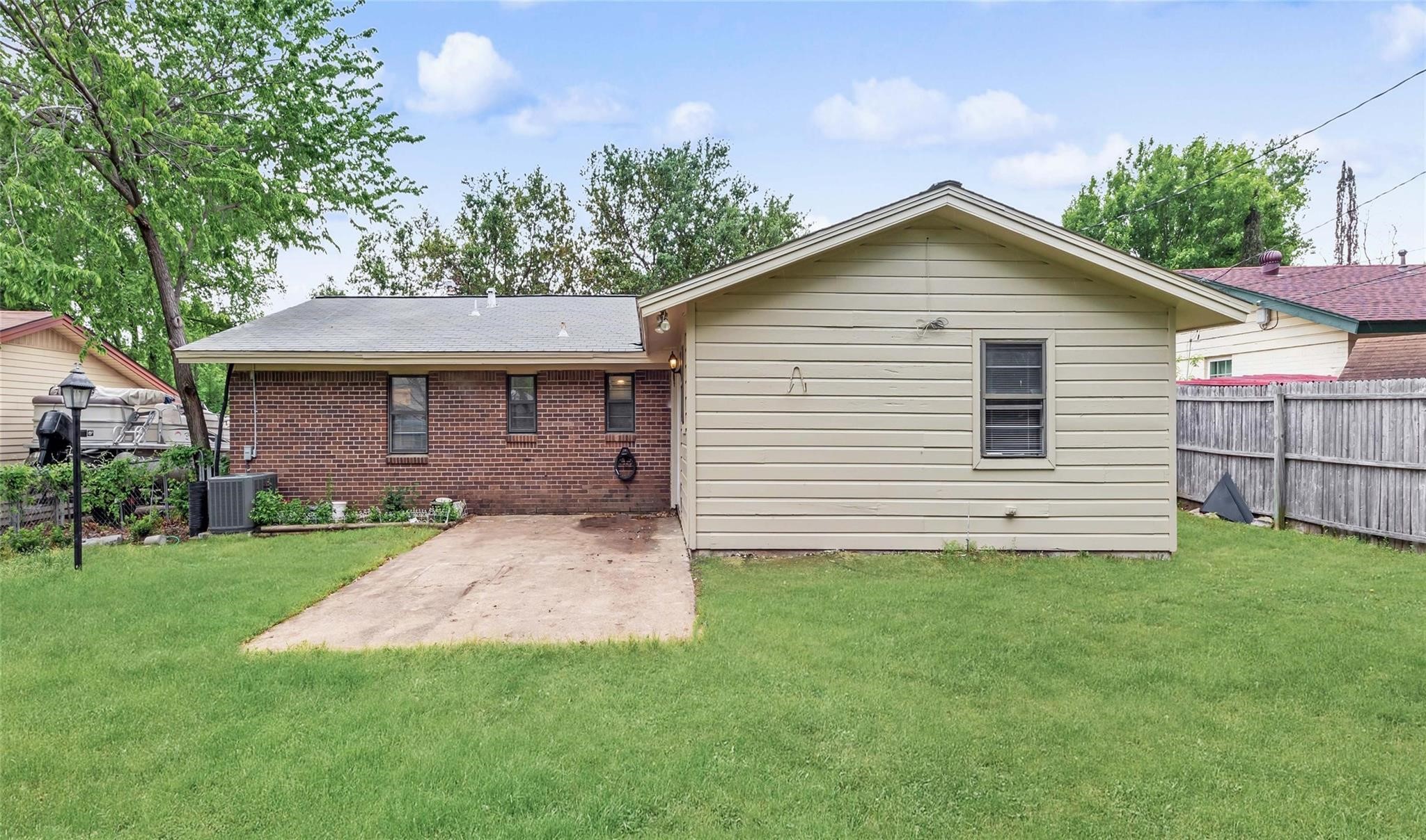 2717 Wesleyan Drive Irving TX 75062