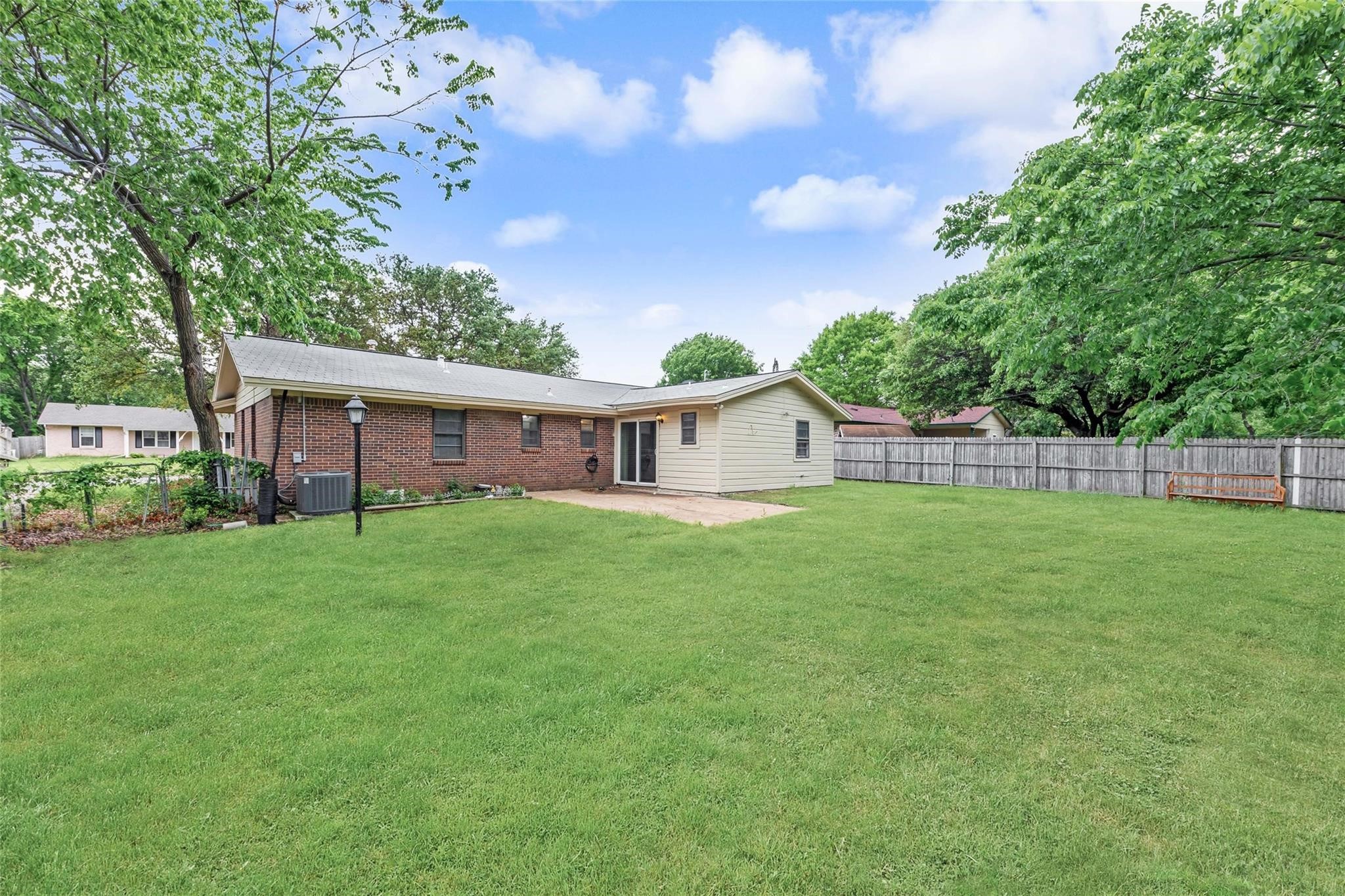 2717 Wesleyan Drive Irving TX 75062