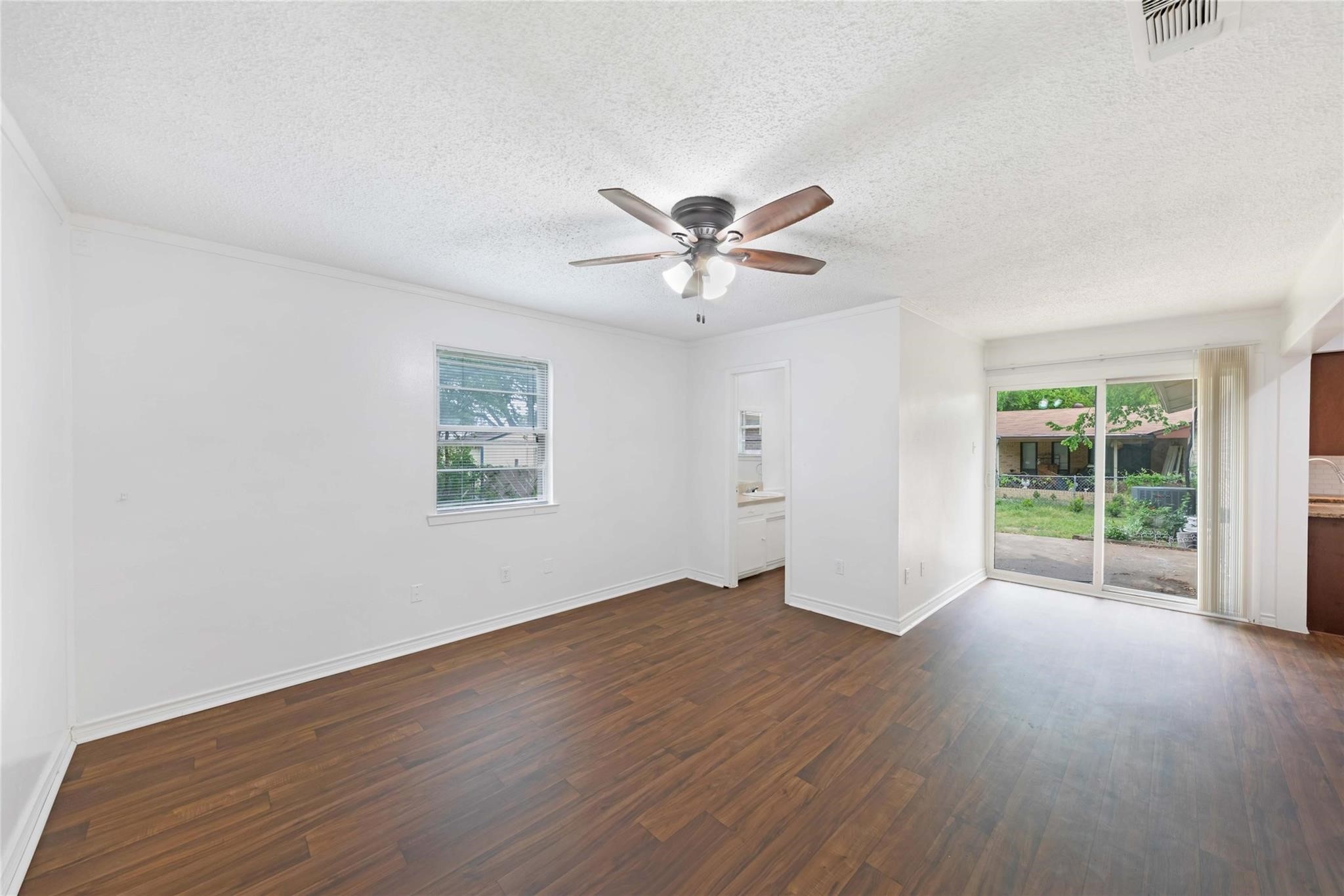 2717 Wesleyan Drive Irving TX 75062