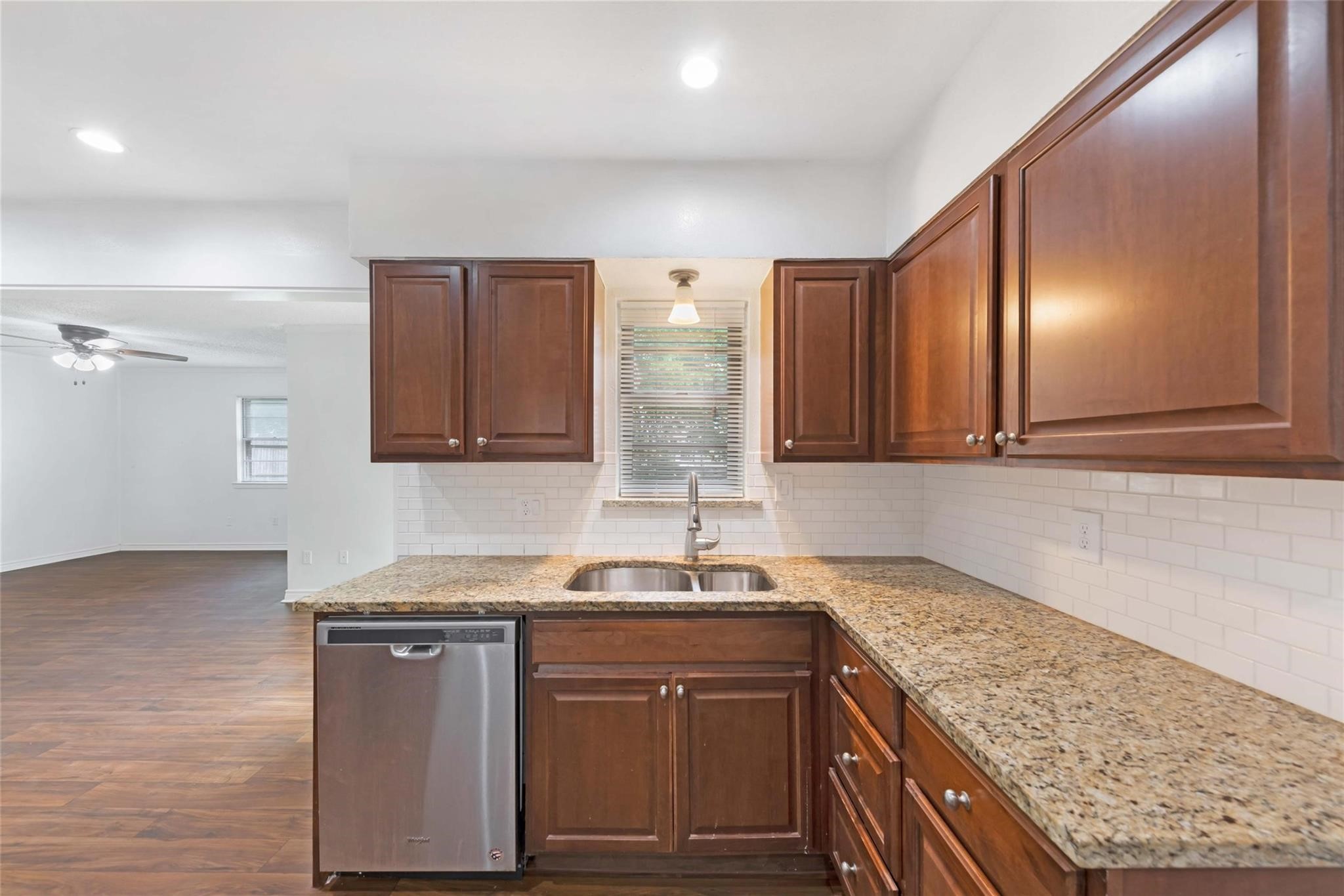 2717 Wesleyan Drive Irving TX 75062