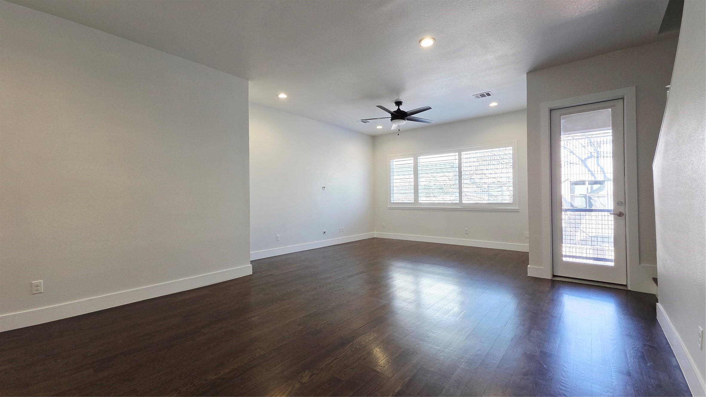 1225 Hyde Court Dallas TX 75215
