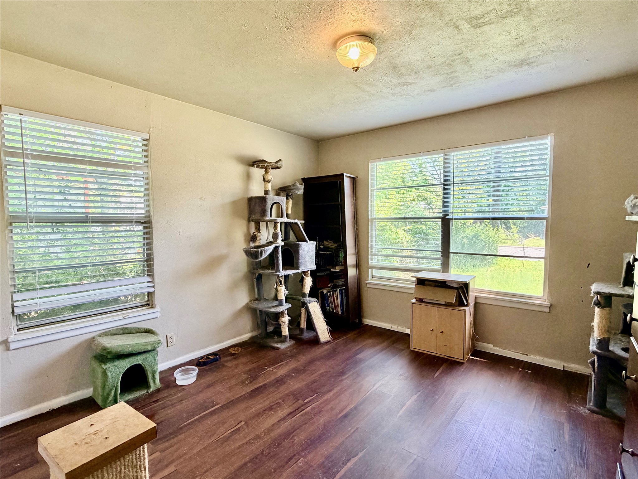 1412 Oakwood Drive Denton TX 76205