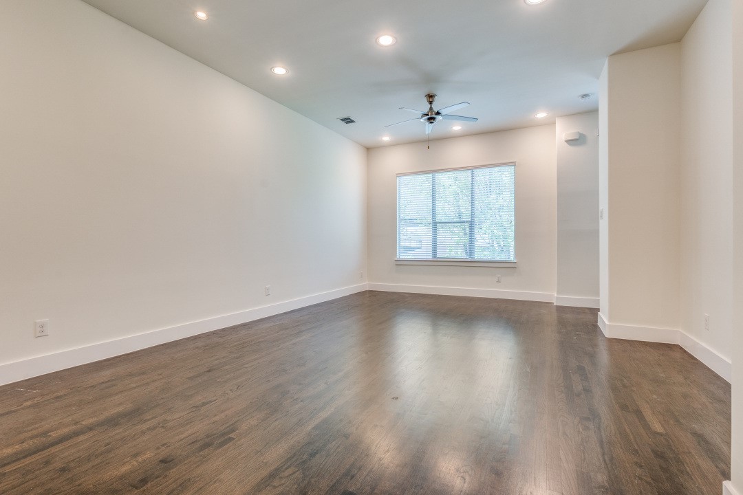 3023 Clamath Drive Dallas TX 75204