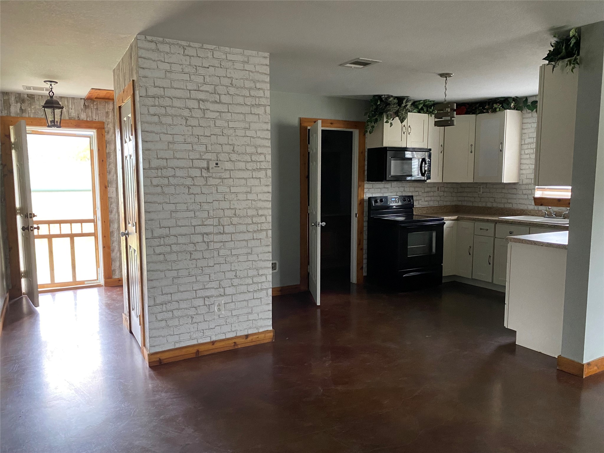 1577 County Road 4757 Boyd TX 76023