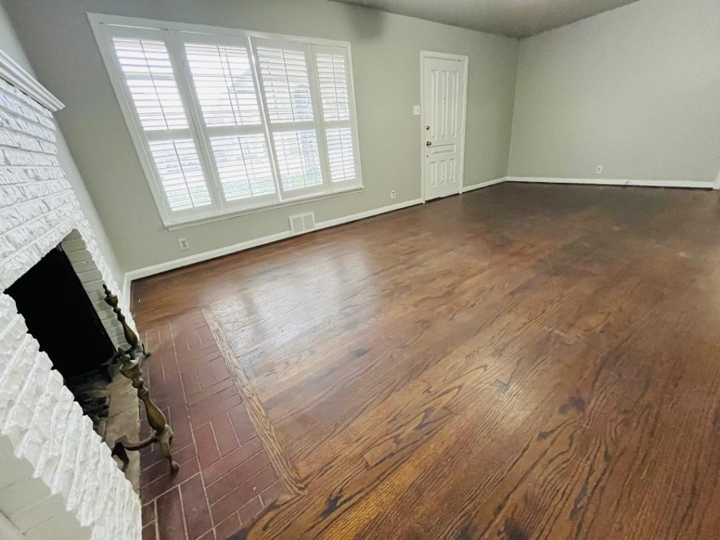 6628 Deloache Avenue Dallas TX 75225