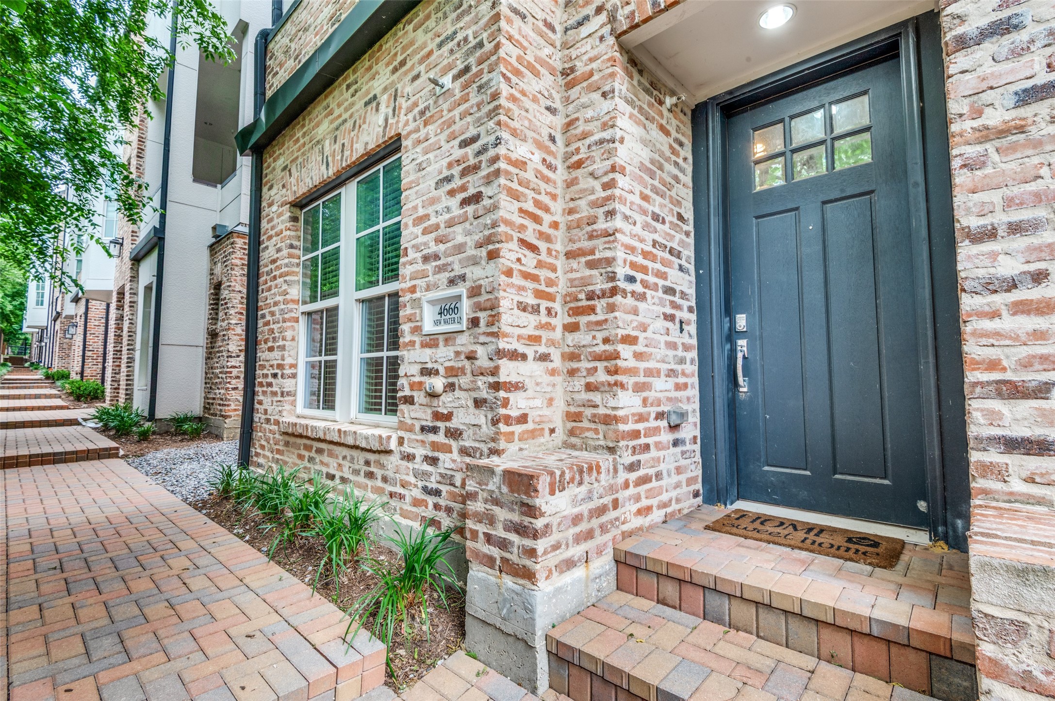 4666 New Water Lane Dallas TX 75219